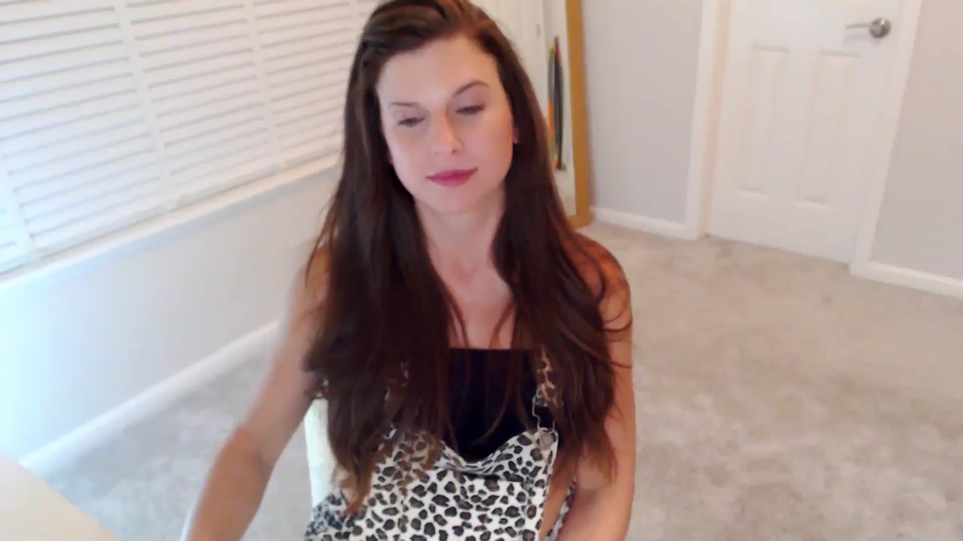 Gallery image thumbnail from Anna_Online's myfreecams stream on, 10/20/2025, 04:08 image 14 of 20