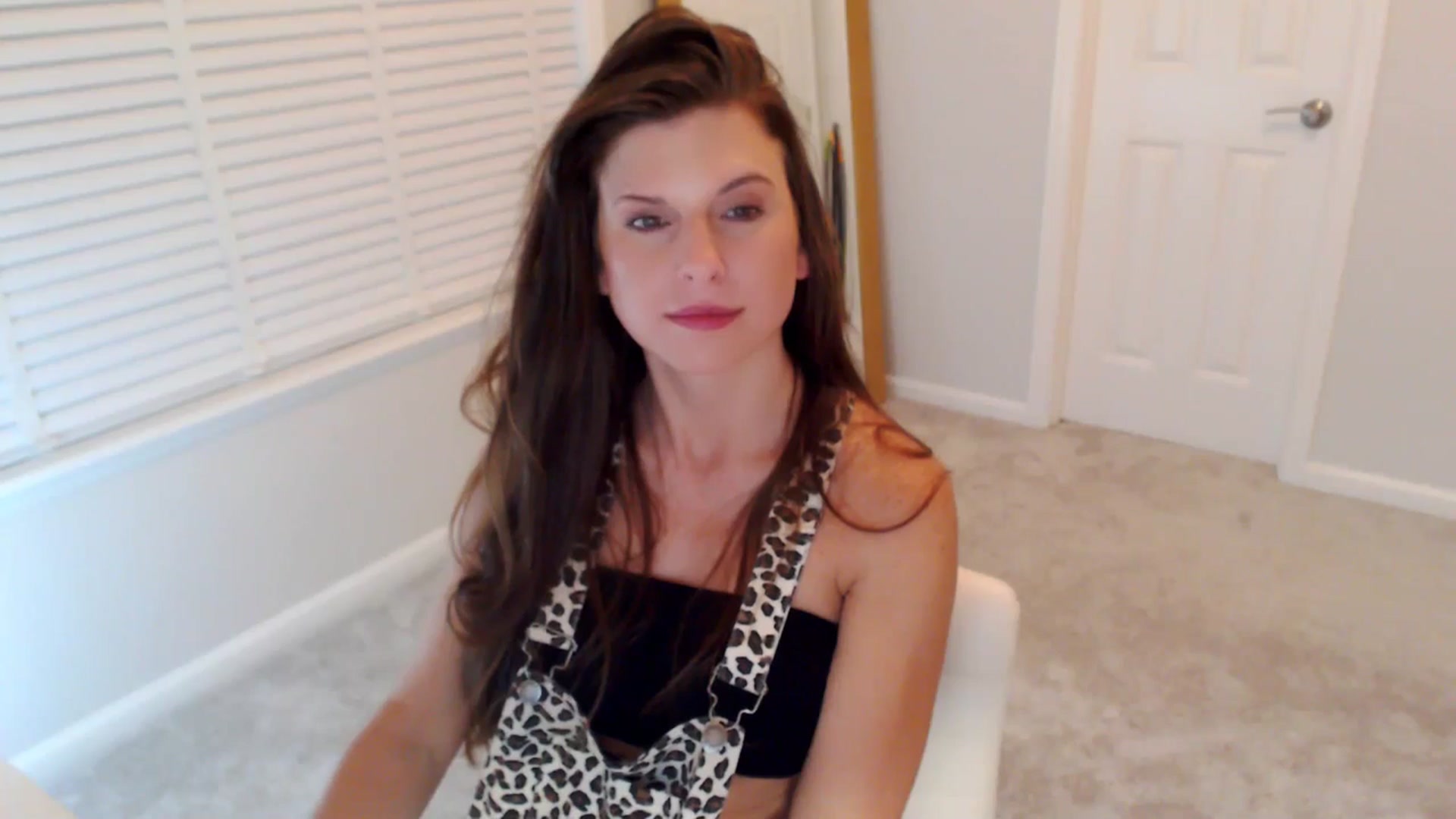 Gallery image thumbnail from Anna_Online's myfreecams stream on, 10/20/2025, 04:08 image 11 of 20