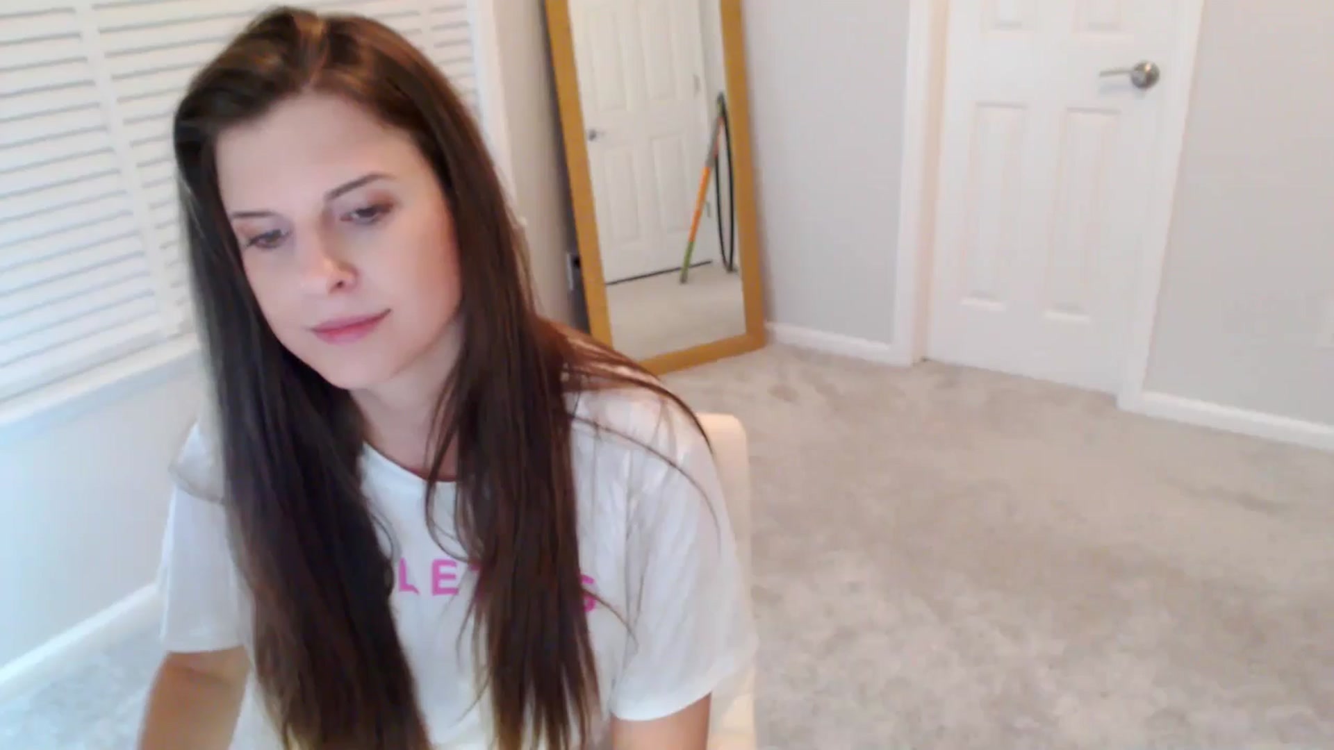 Gallery image thumbnail from Anna_Online's myfreecams stream on, 10/27/2025, 01:53 image 10 of 20