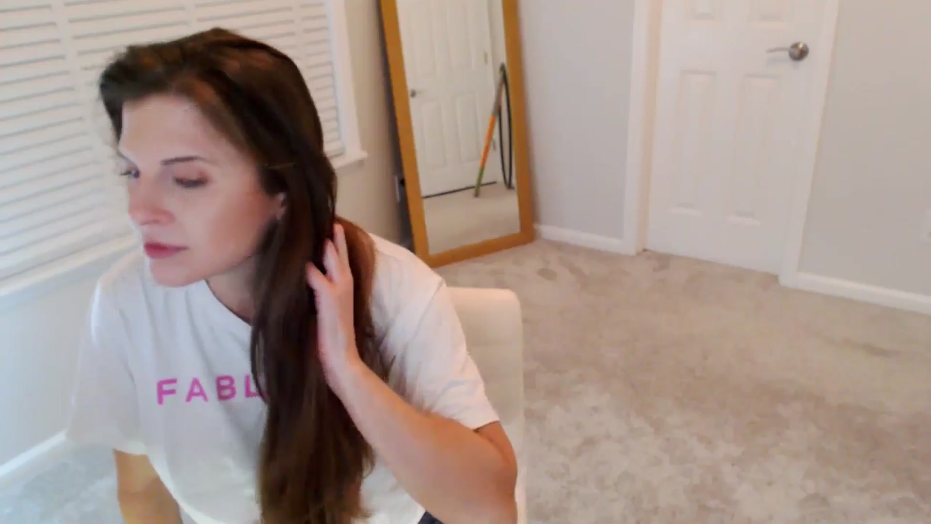 Gallery image thumbnail from Anna_Online's myfreecams stream on, 10/27/2025, 01:53 image 12 of 20