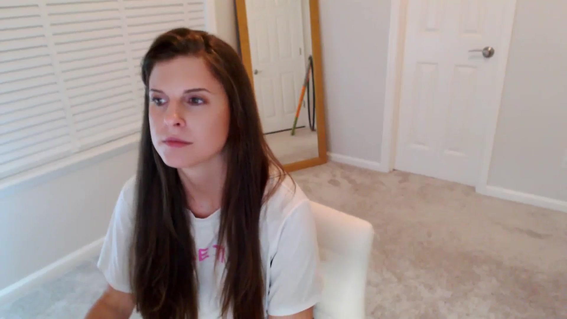 Gallery image thumbnail from Anna_Online's myfreecams stream on, 10/27/2025, 04:15 image 13 of 20