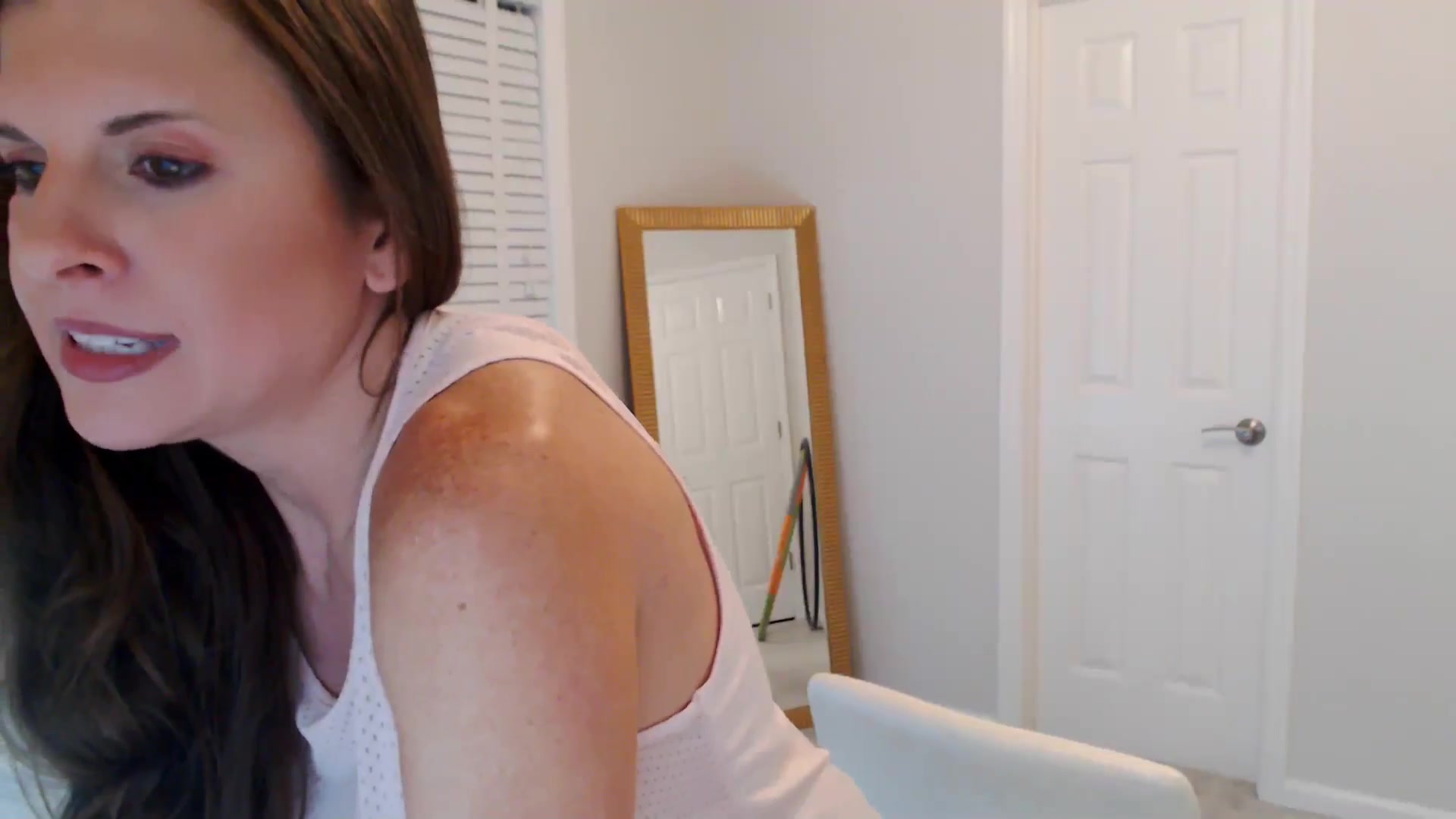Gallery image thumbnail from Anna_Online's myfreecams stream on, 11/02/2025, 04:55 image 12 of 20
