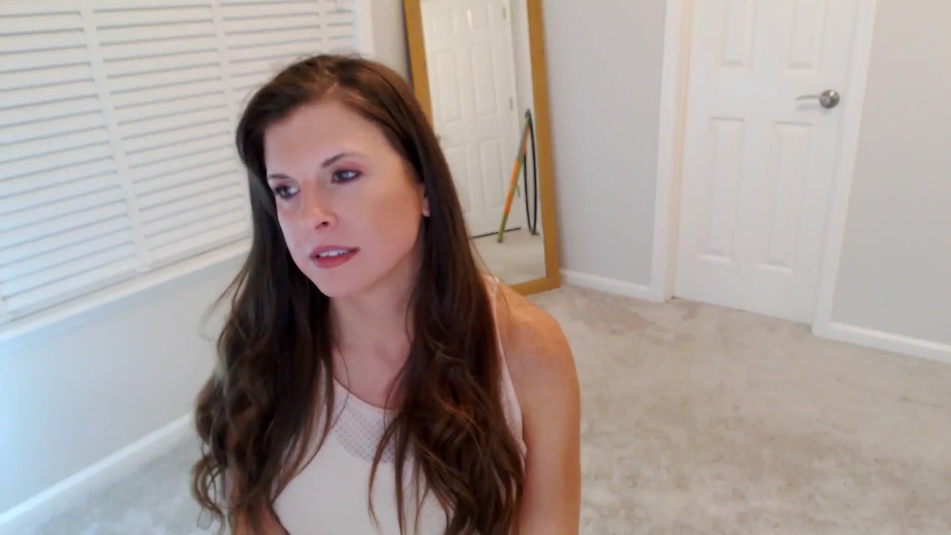 Gallery image thumbnail from Anna_Online's myfreecams stream on, 11/02/2025, 04:55 image 6 of 20