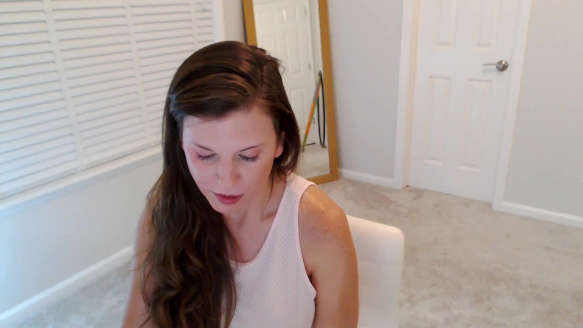 Gallery image thumbnail from Anna_Online's myfreecams stream on, 11/02/2025, 04:55 image 13 of 20
