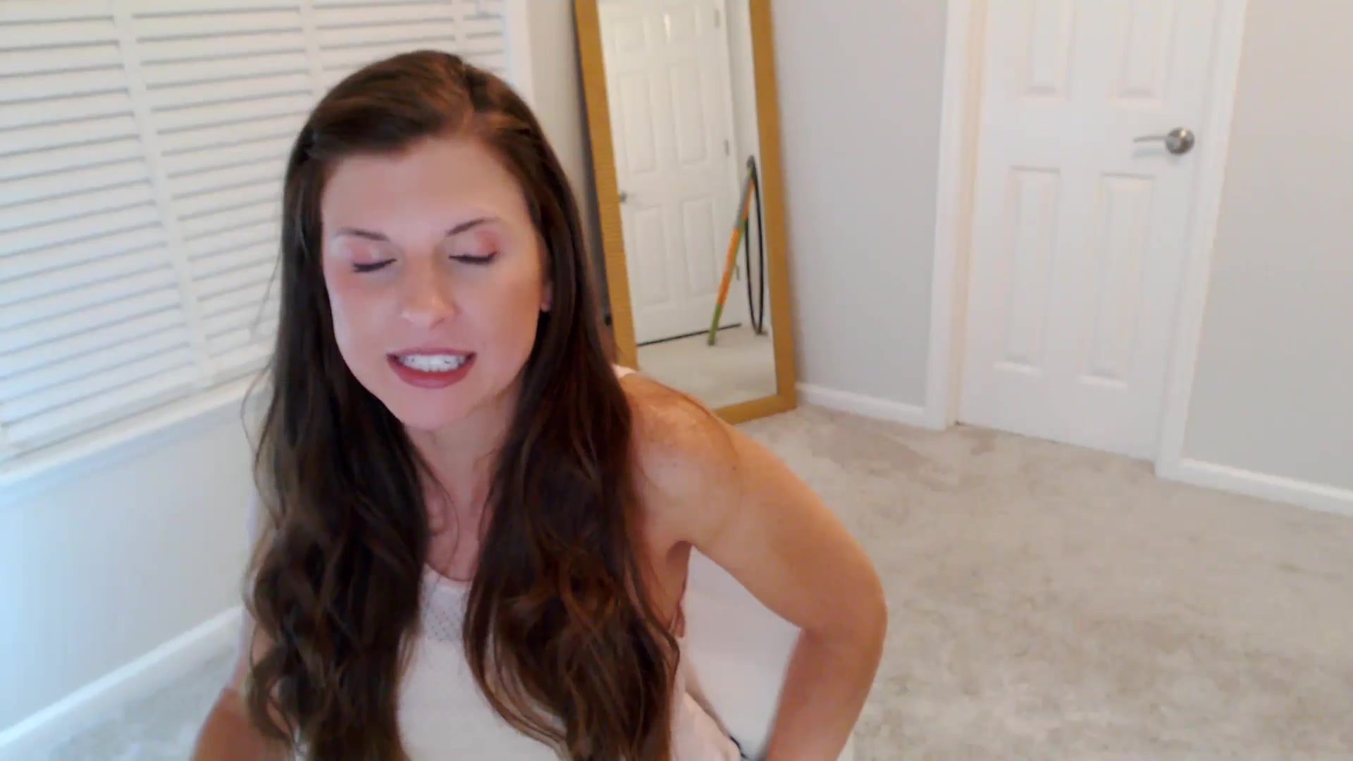 Gallery image thumbnail from Anna_Online's myfreecams stream on, 11/02/2025, 04:55 image 10 of 20