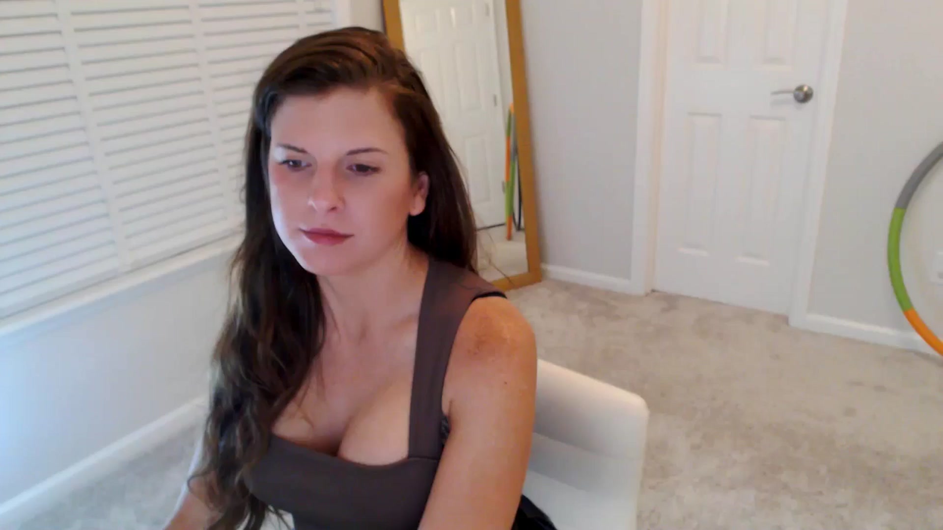 Gallery image thumbnail from Anna_Online's myfreecams stream on, 11/03/2025, 03:29 image 1 of 20