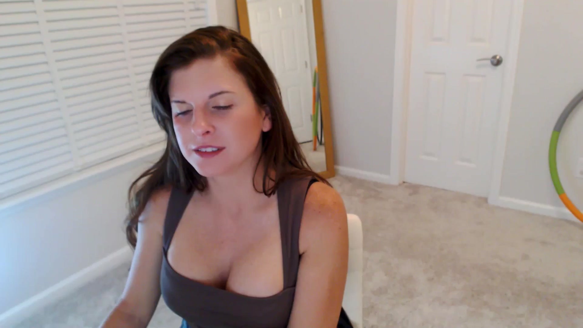 Gallery image thumbnail from Anna_Online's myfreecams stream on, 11/03/2025, 03:29 image 14 of 20