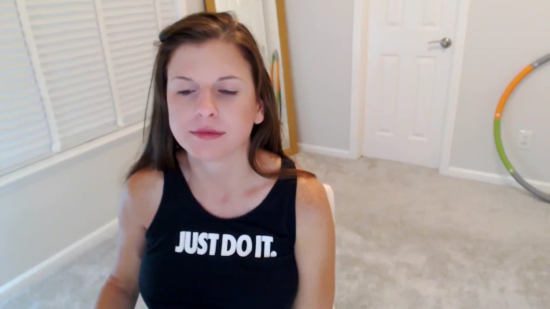 Gallery image thumbnail from Anna_Online's myfreecams stream on, 11/04/2025, 05:07 image 6 of 20
