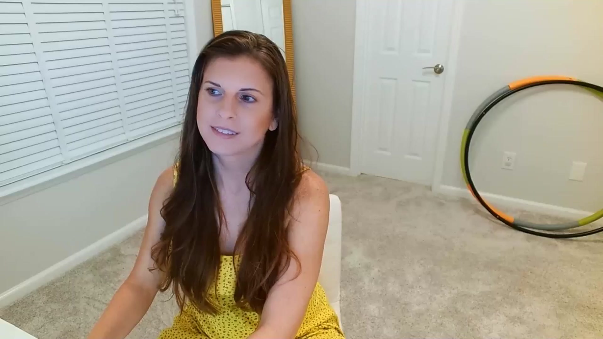 Gallery image thumbnail from Anna_Online's myfreecams stream on, 11/19/2025, 05:59 image 8 of 20