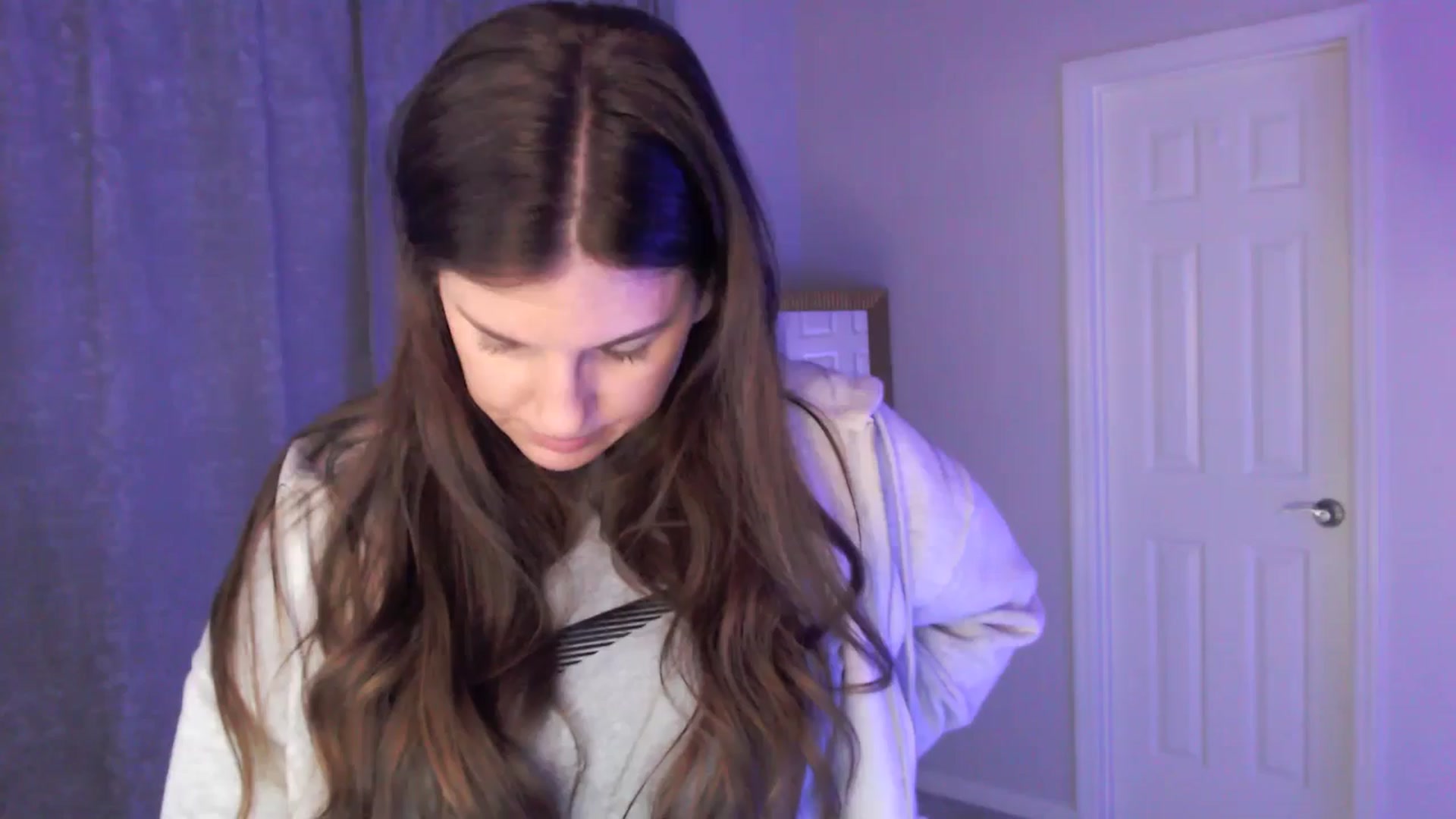 Gallery image thumbnail from Anna_Online's myfreecams stream on, 04/06/2026, 03:54 image 1 of 20