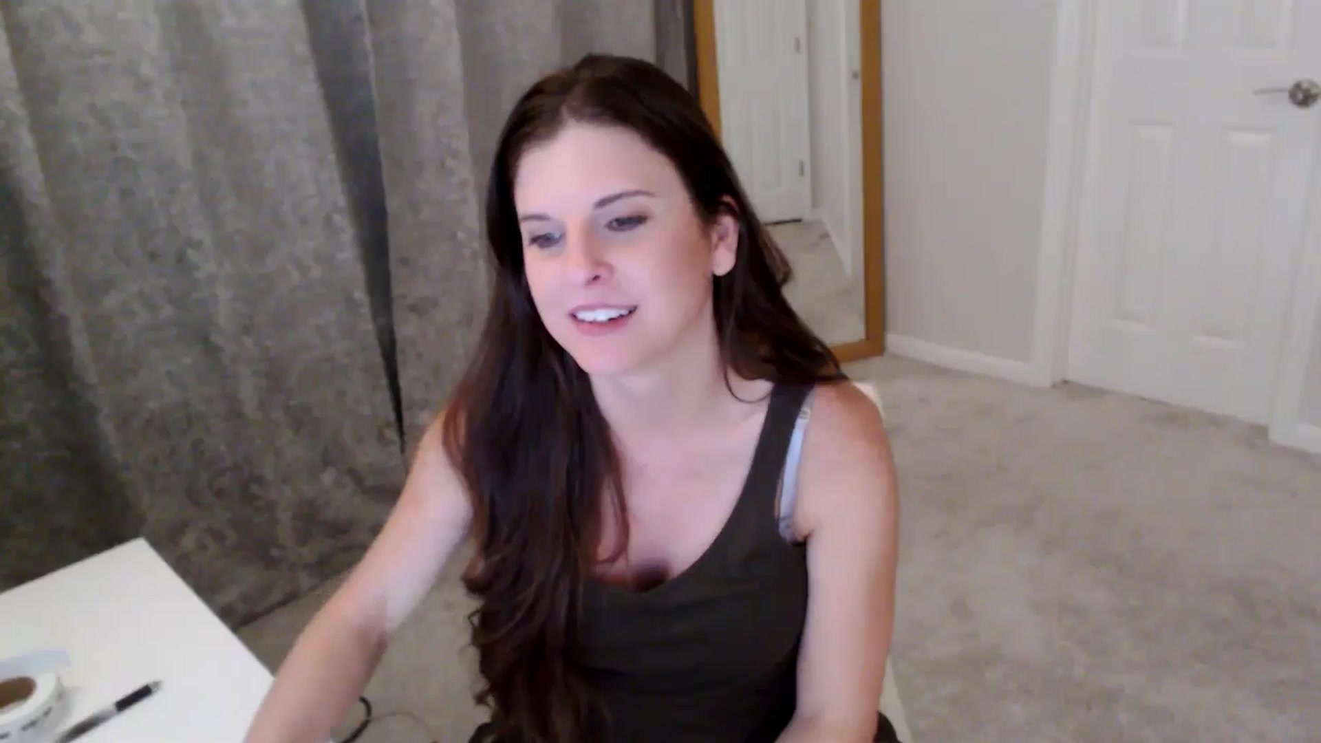 Gallery image thumbnail from Anna_Online's myfreecams stream on, 04/21/2026, 03:08 image 9 of 20