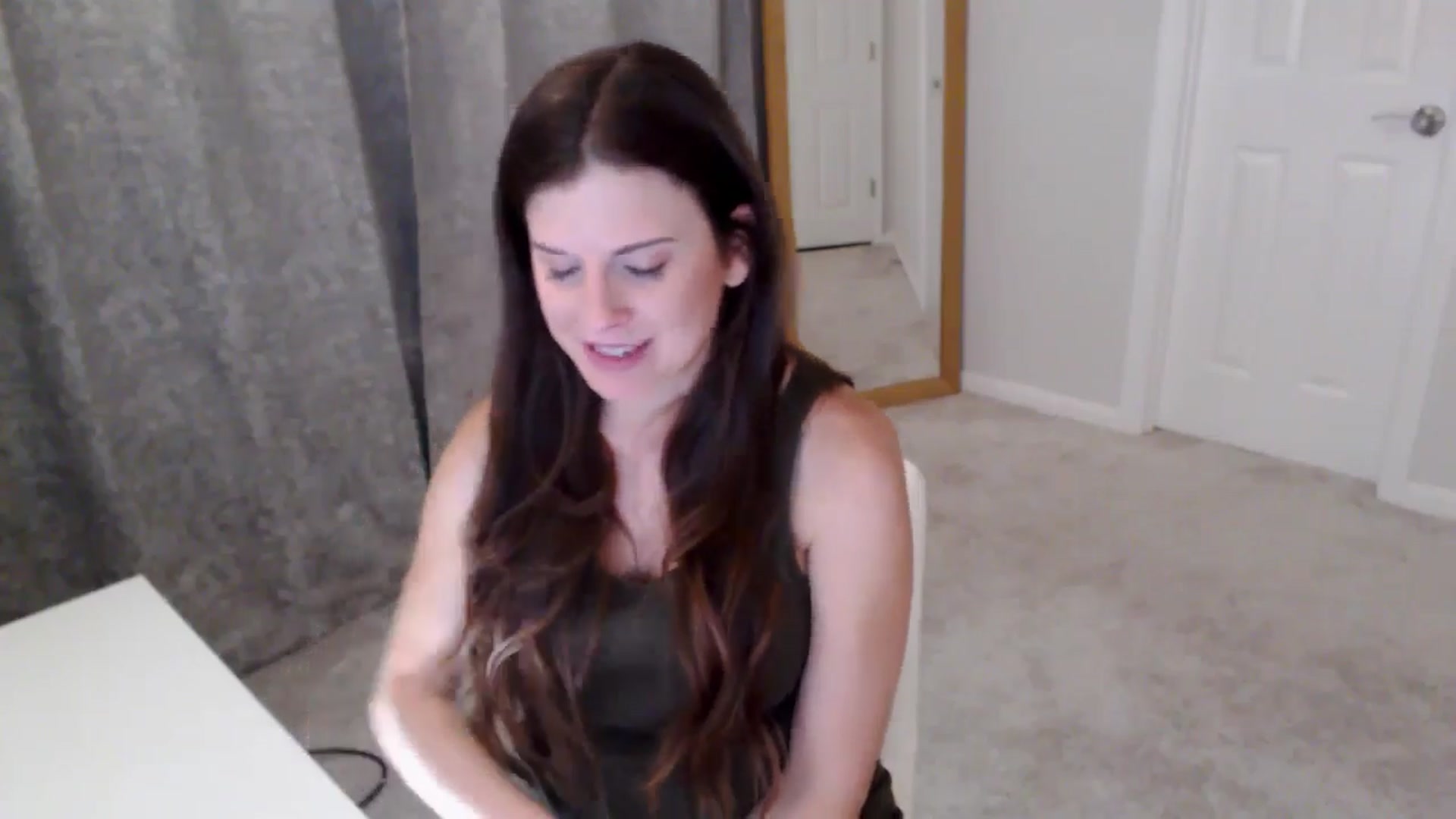 Gallery image thumbnail from Anna_Online's myfreecams stream on, 04/21/2026, 03:08 image 3 of 20