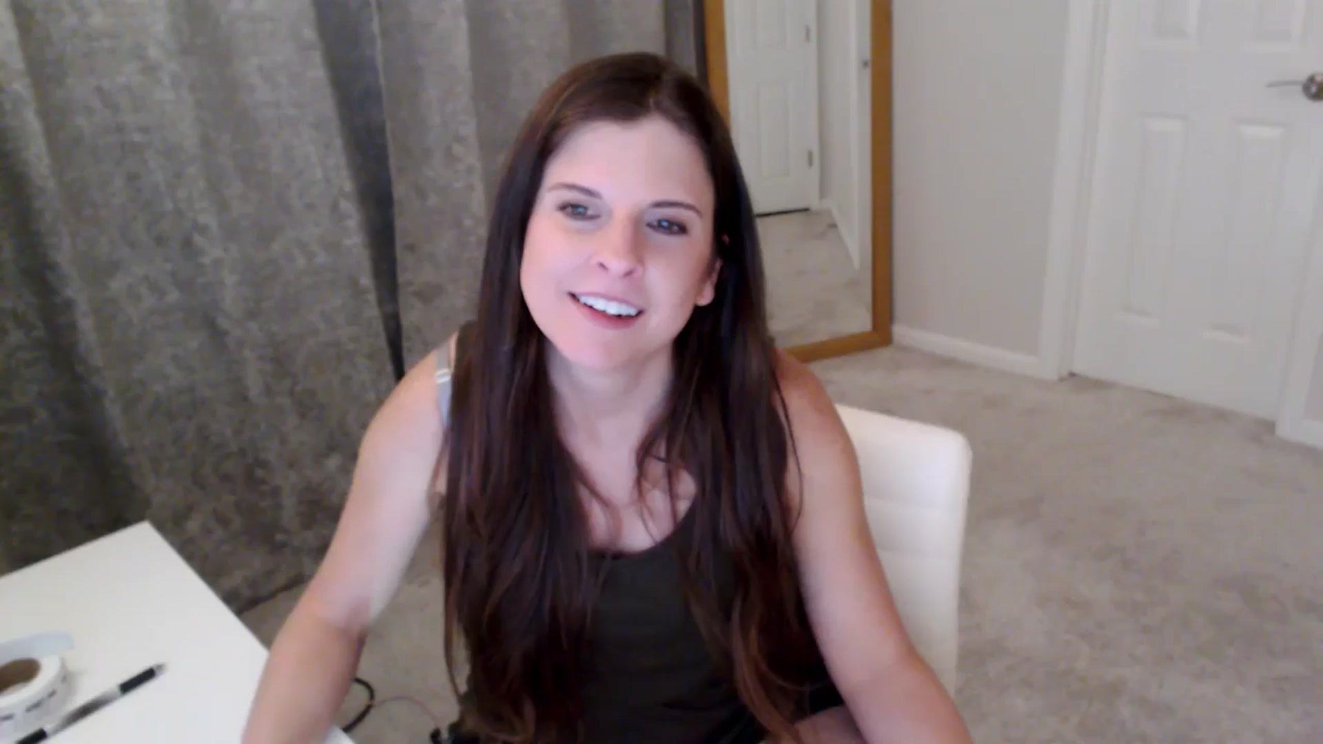 Gallery image thumbnail from Anna_Online's myfreecams stream on, 04/21/2026, 03:08 image 17 of 20