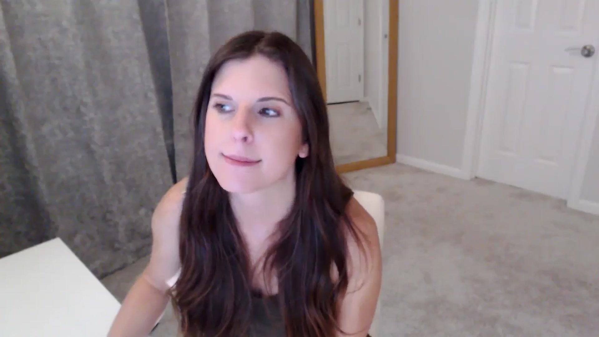 Gallery image thumbnail from Anna_Online's myfreecams stream on, 04/21/2026, 03:08 image 6 of 20