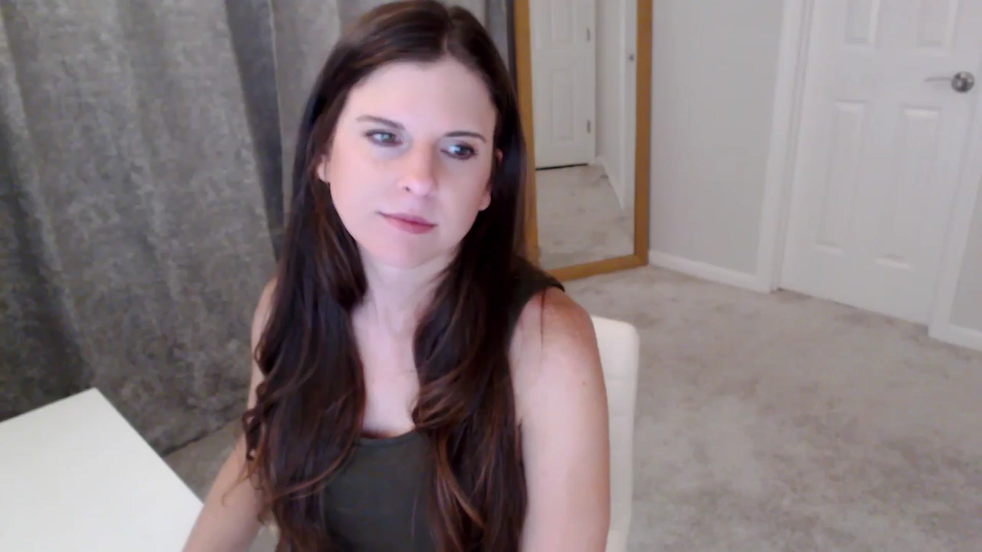 Gallery image thumbnail from Anna_Online's myfreecams stream on, 04/21/2026, 03:08 image 1 of 20