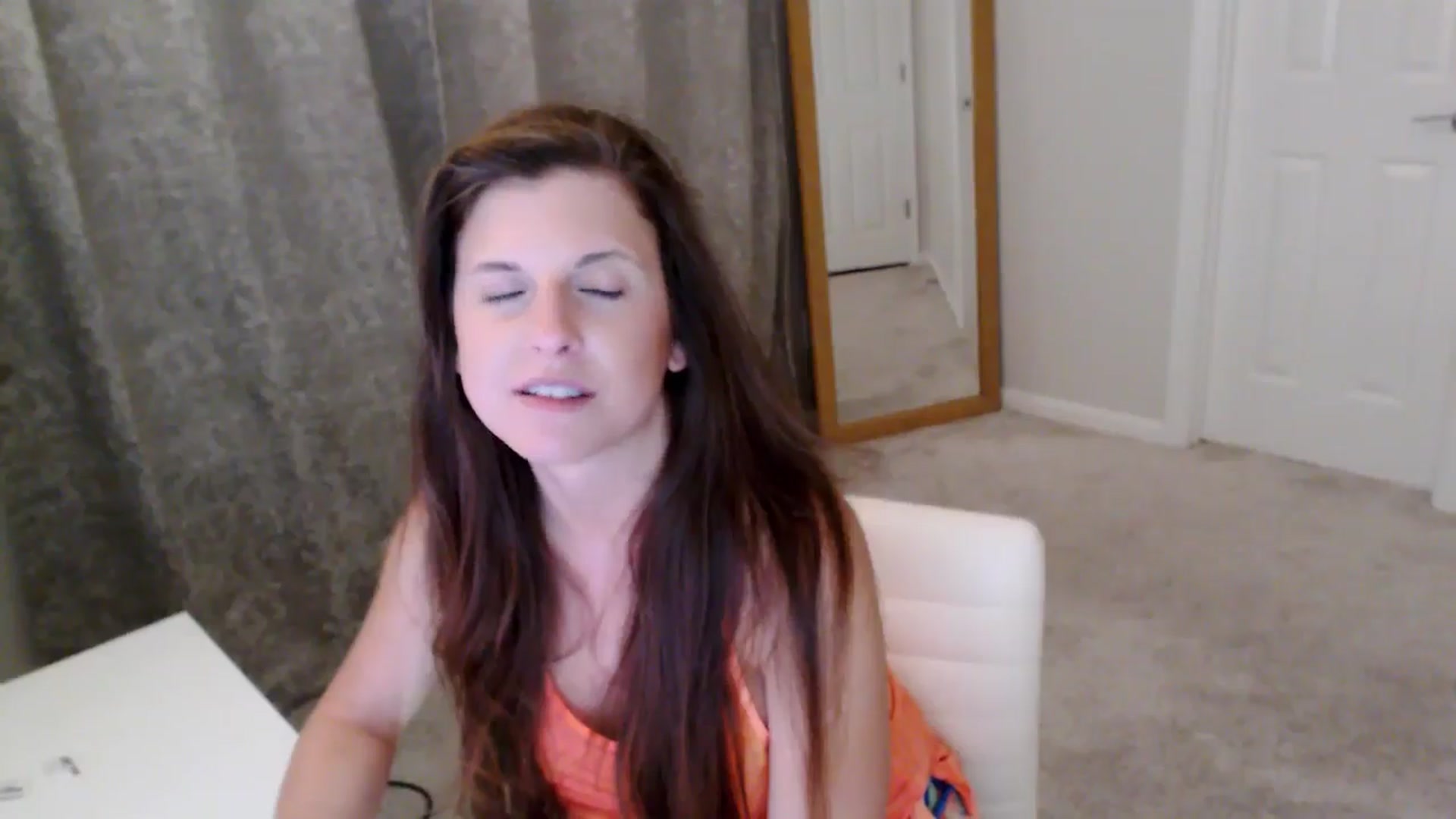 Gallery image thumbnail from Anna_Online's myfreecams stream on, 04/23/2026, 03:34 image 8 of 20