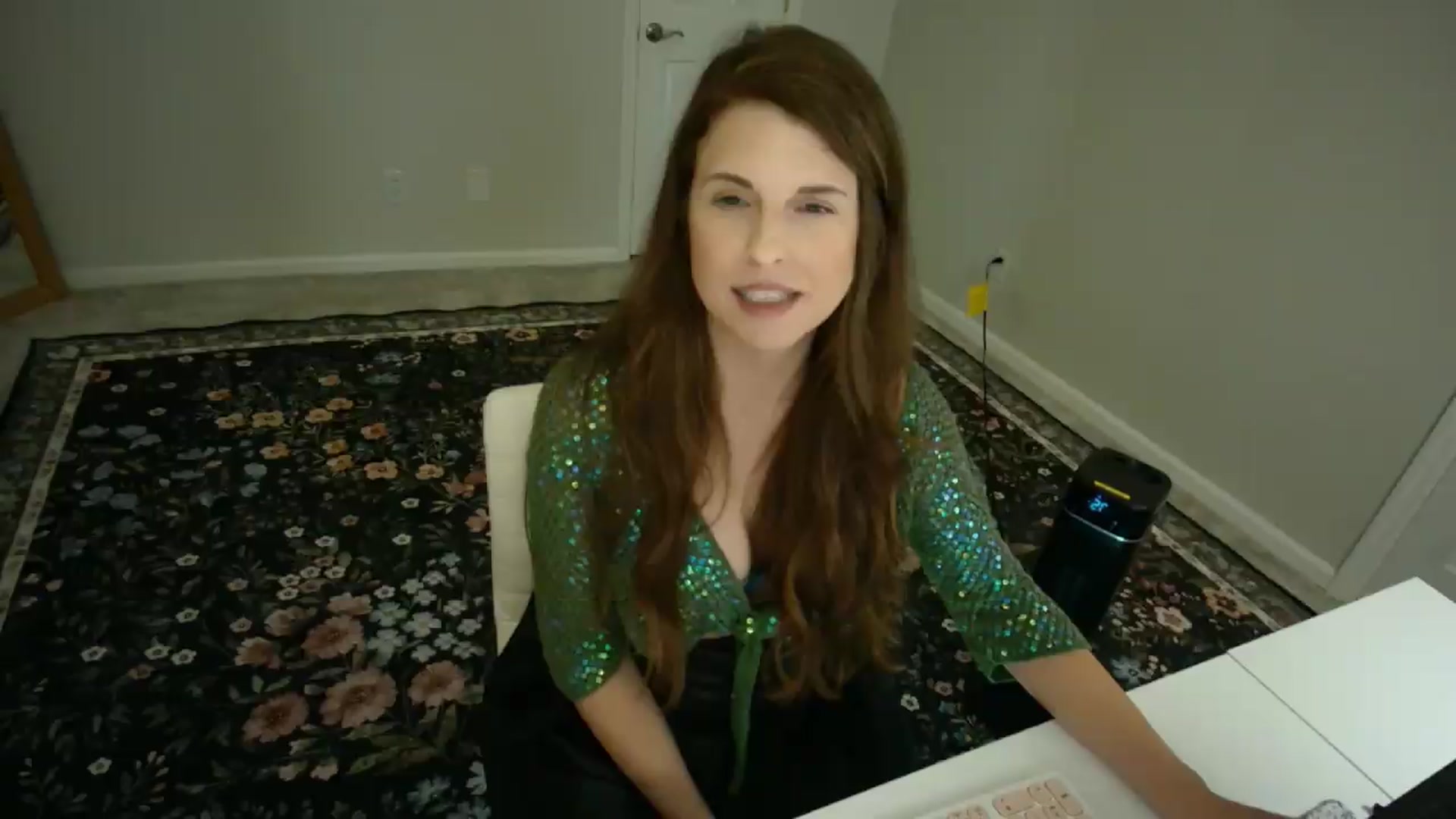 Gallery image thumbnail from Anna_Online's myfreecams stream on, 08/23/2026, 03:16 image 1 of 20