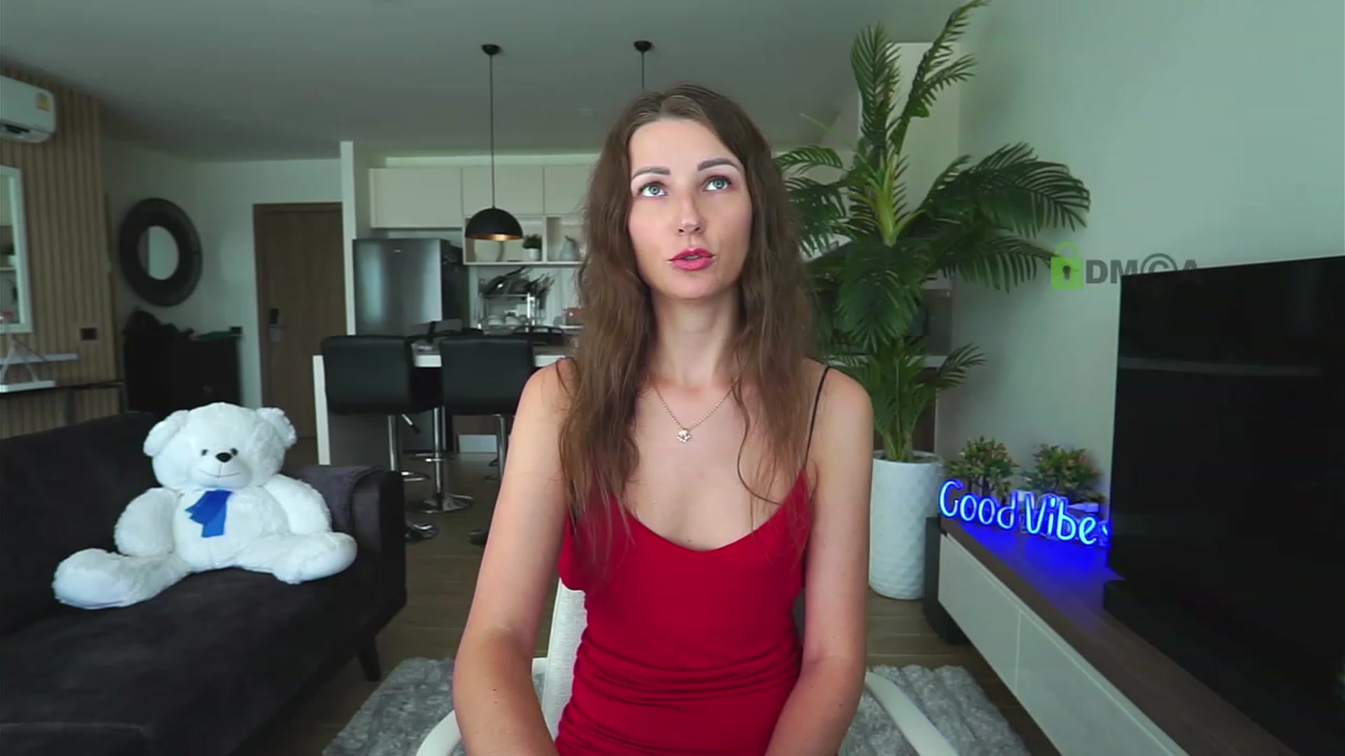 Gallery image thumbnail from Anna_Shine89's myfreecams stream on, 11/21/2022, 07:41 image 15 of 20