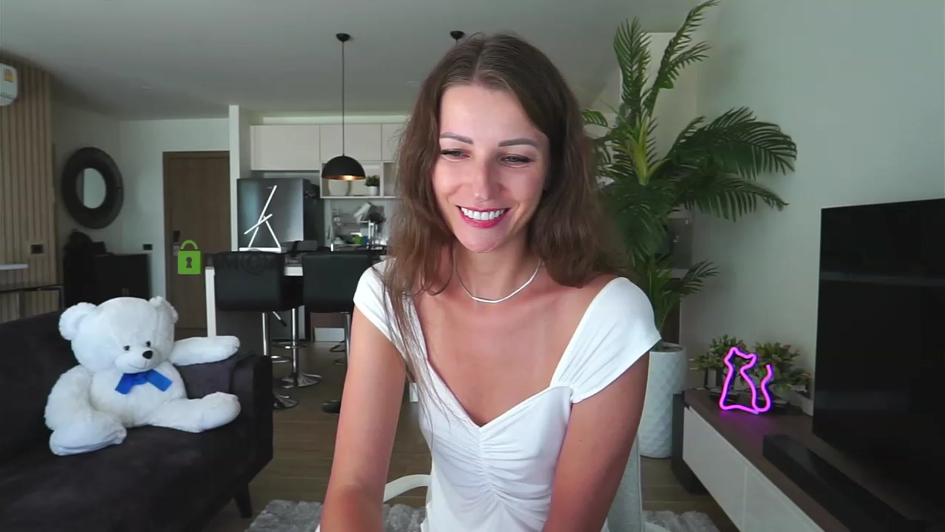 Gallery image thumbnail from Anna_Shine89's myfreecams stream on, 11/29/2022, 08:58 image 6 of 20