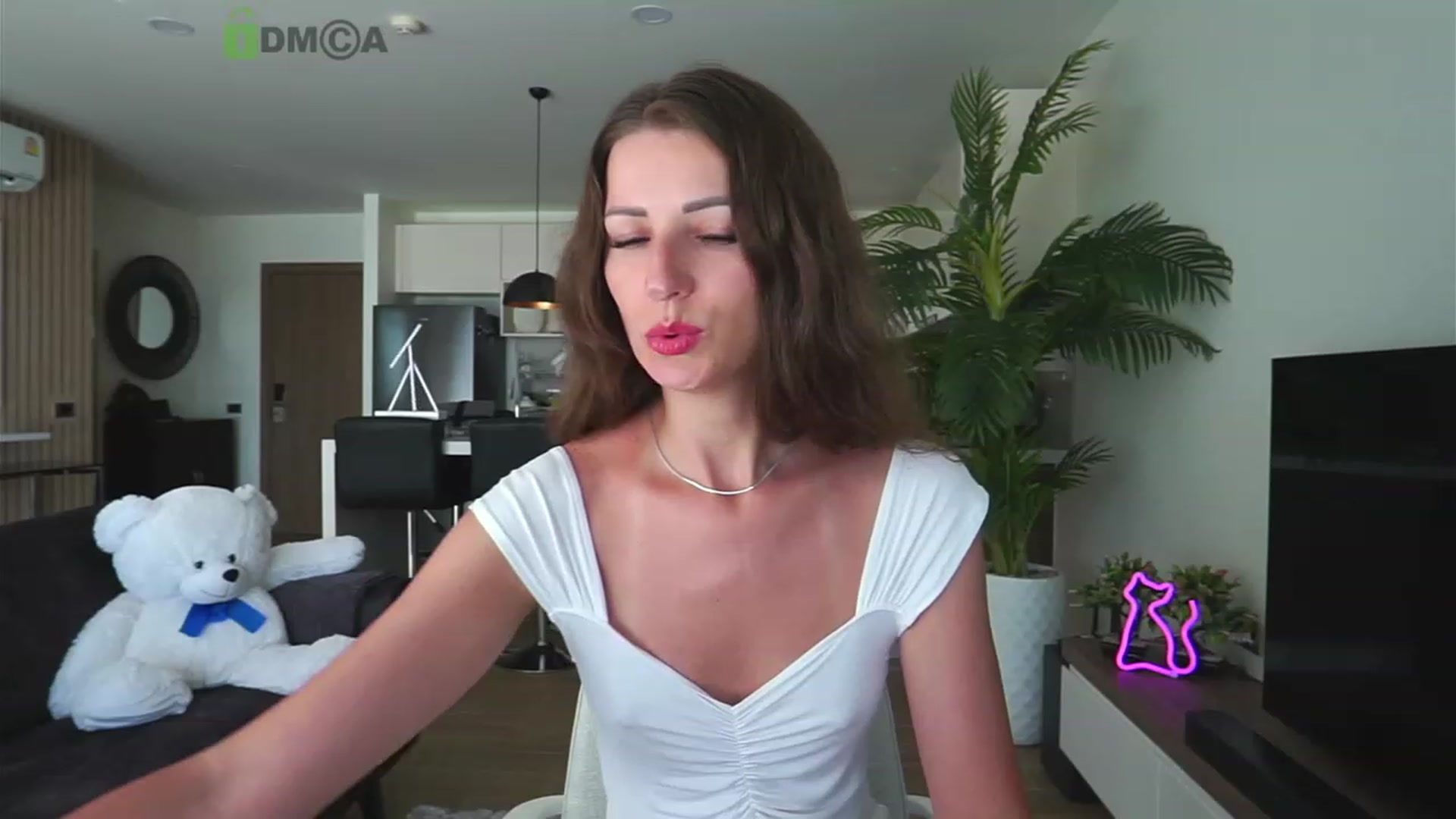 Gallery image thumbnail from Anna_Shine89's myfreecams stream on, 11/29/2022, 08:58 image 2 of 20