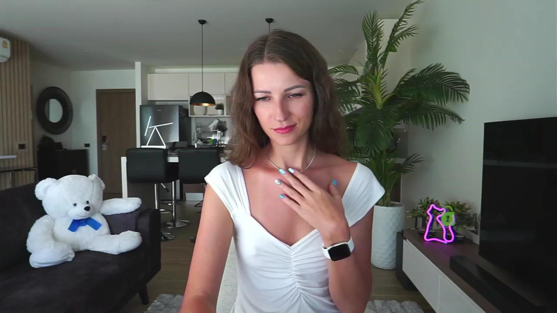 Gallery image thumbnail from Anna_Shine89's myfreecams stream on, 11/29/2022, 08:58 image 13 of 20