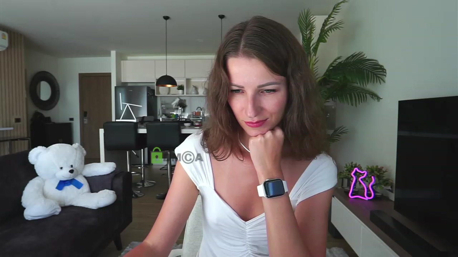 Gallery image thumbnail from Anna_Shine89's myfreecams stream on, 11/29/2022, 08:58 image 10 of 20