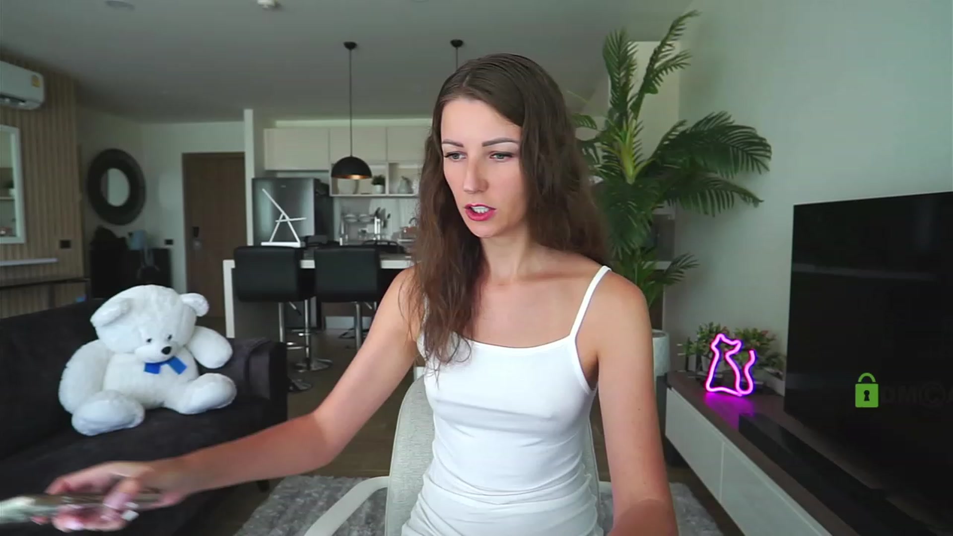 Gallery image thumbnail from Anna_Shine89's myfreecams stream on, 12/04/2022, 05:25 image 2 of 20
