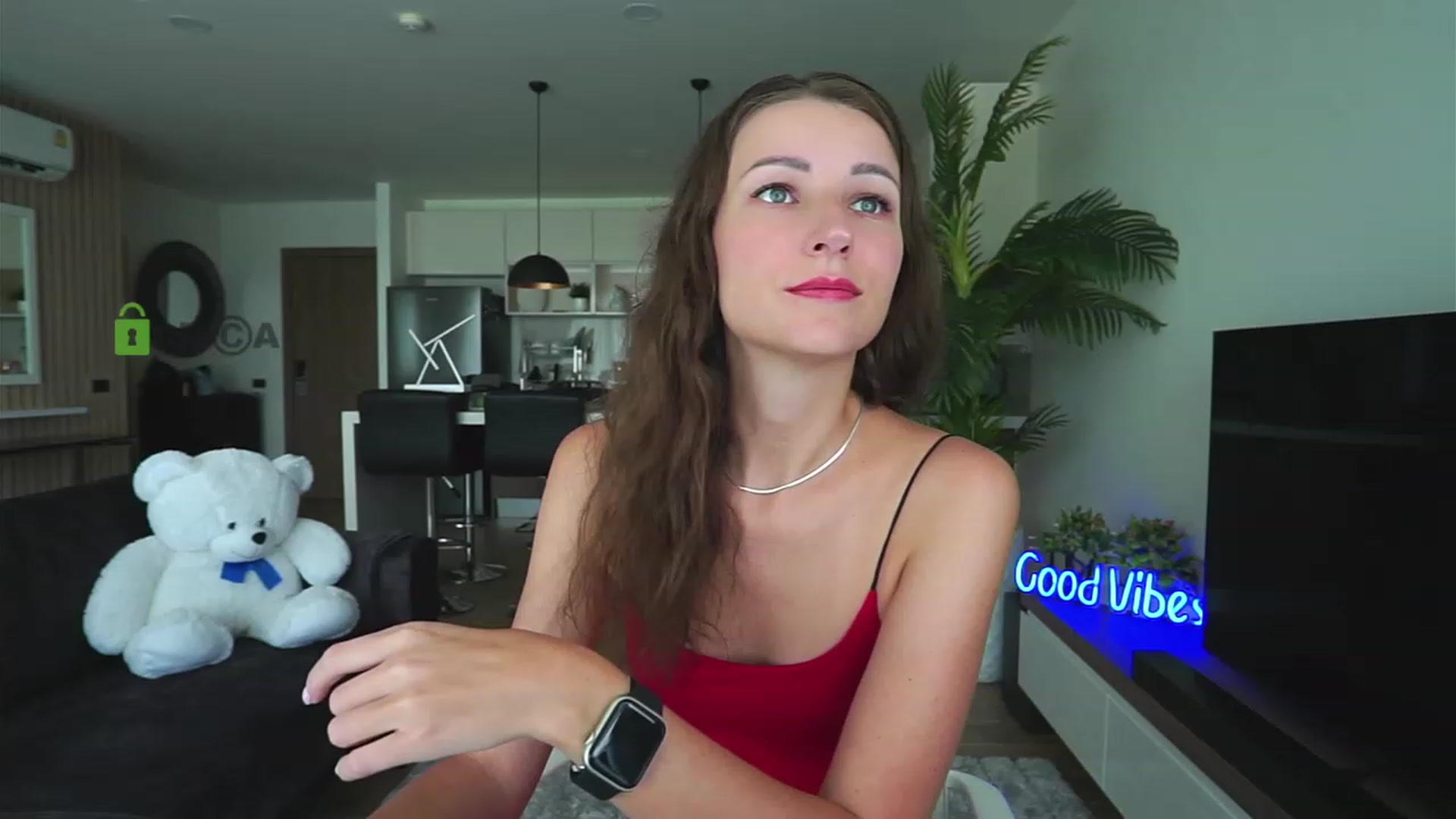 Gallery image thumbnail from Anna_Shine89's myfreecams stream on, 12/05/2022, 03:43 image 5 of 20