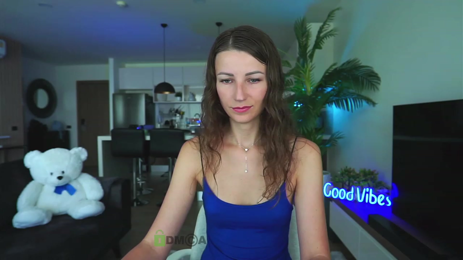 Gallery image thumbnail from Anna_Shine89's myfreecams stream on, 12/13/2022, 02:00 image 2 of 20