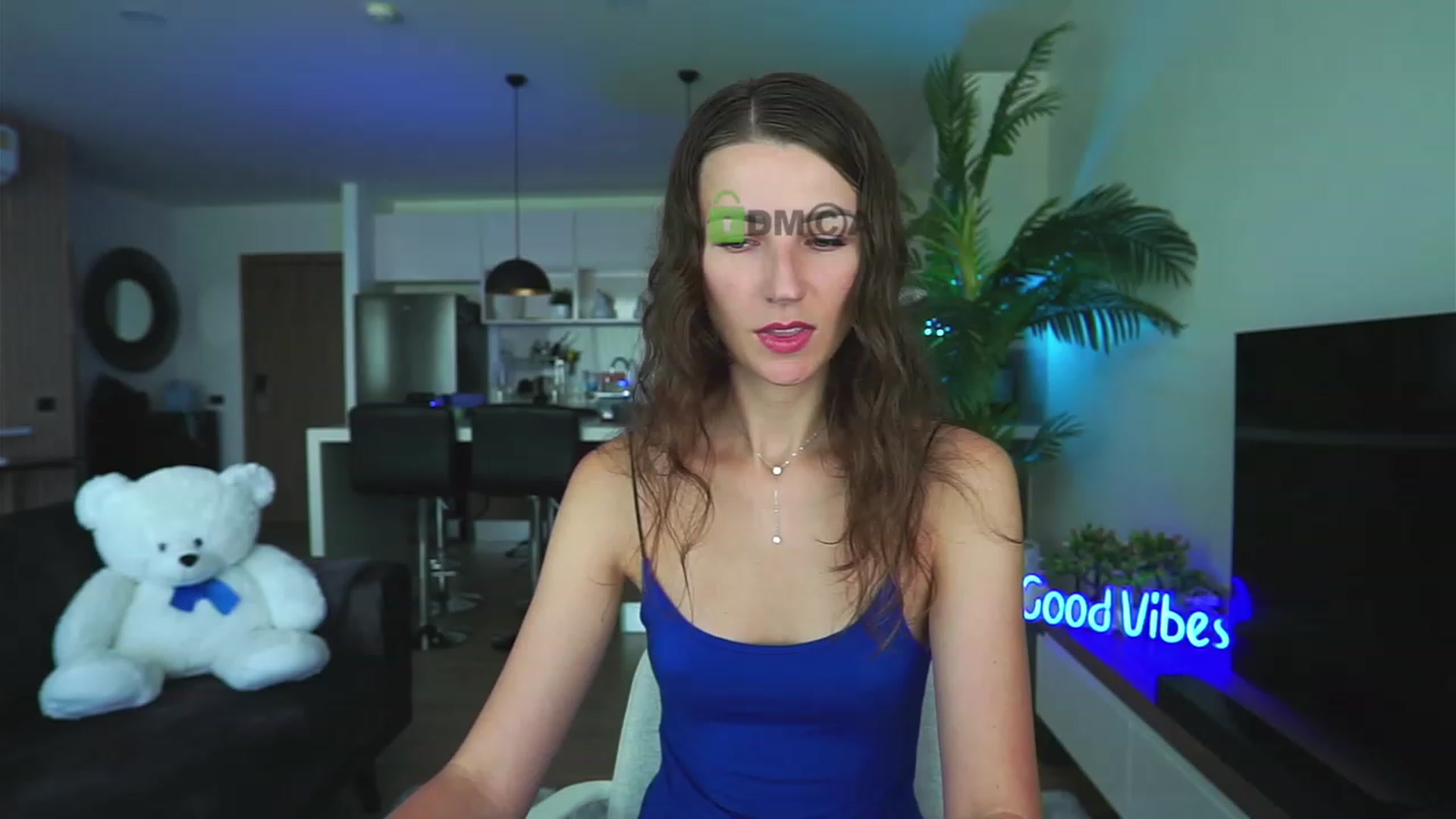 Gallery image thumbnail from Anna_Shine89's myfreecams stream on, 12/13/2022, 02:00 image 1 of 20