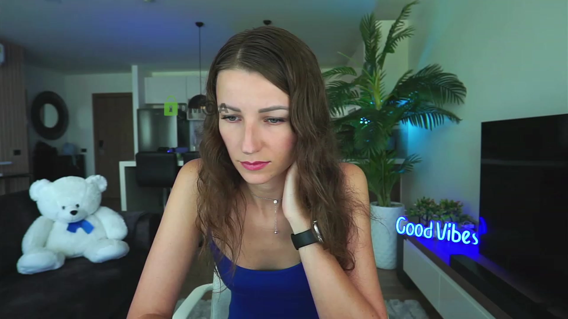 Gallery image thumbnail from Anna_Shine89's myfreecams stream on, 12/13/2022, 02:00 image 15 of 20