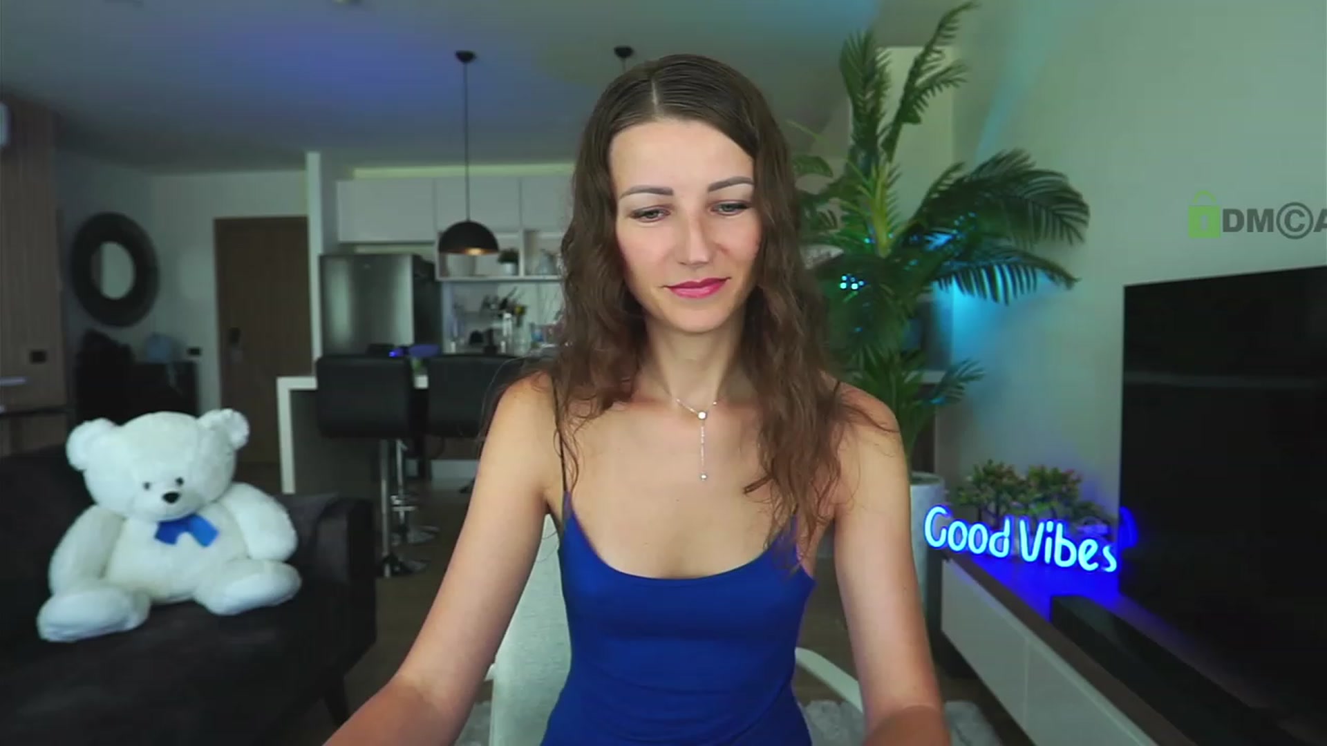 Gallery image thumbnail from Anna_Shine89's myfreecams stream on, 12/13/2022, 02:00 image 11 of 20
