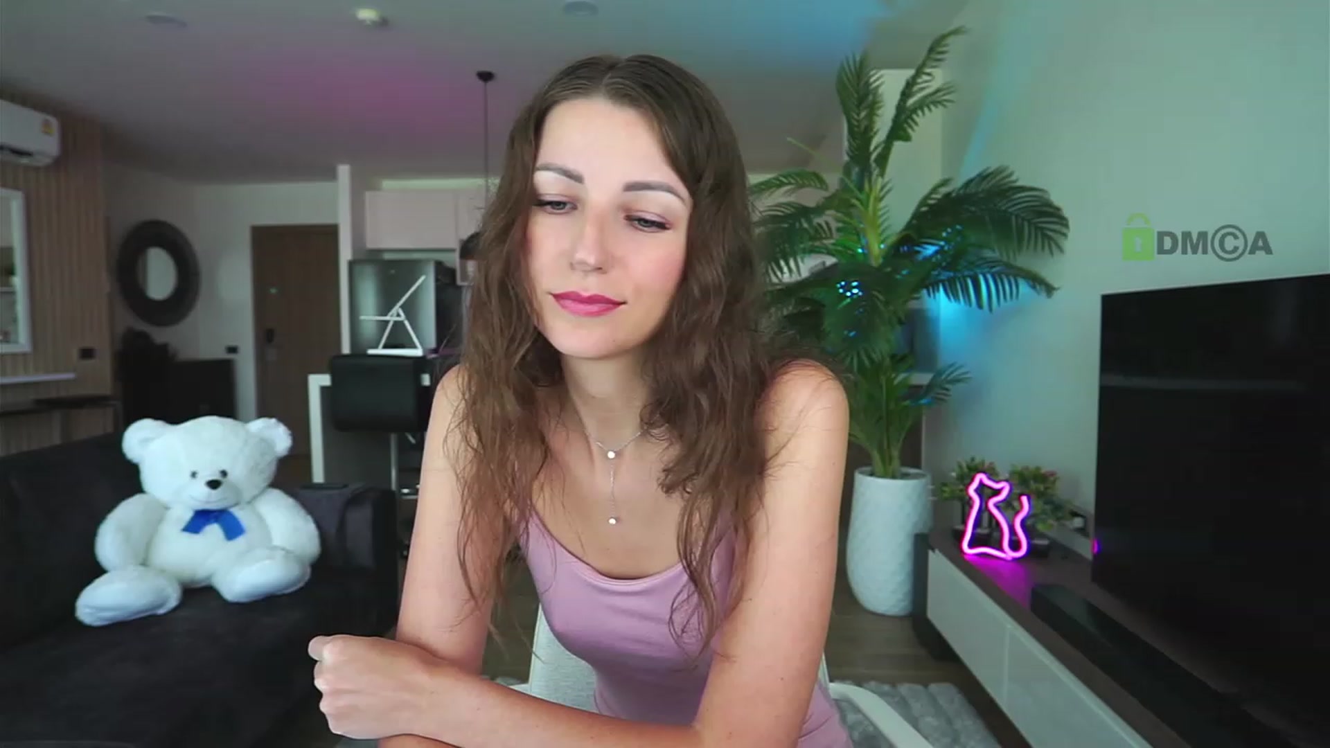 Gallery image thumbnail from Anna_Shine89's myfreecams stream on, 12/20/2022, 01:29 image 10 of 20