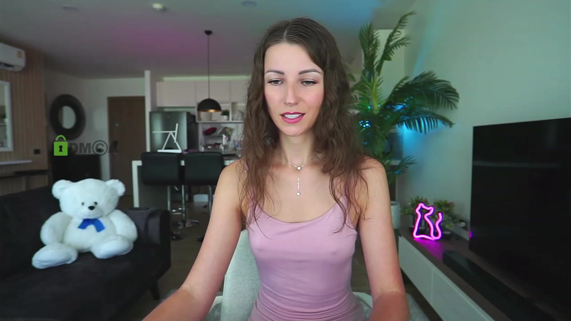 Gallery image thumbnail from Anna_Shine89's myfreecams stream on, 12/20/2022, 01:29 image 5 of 20