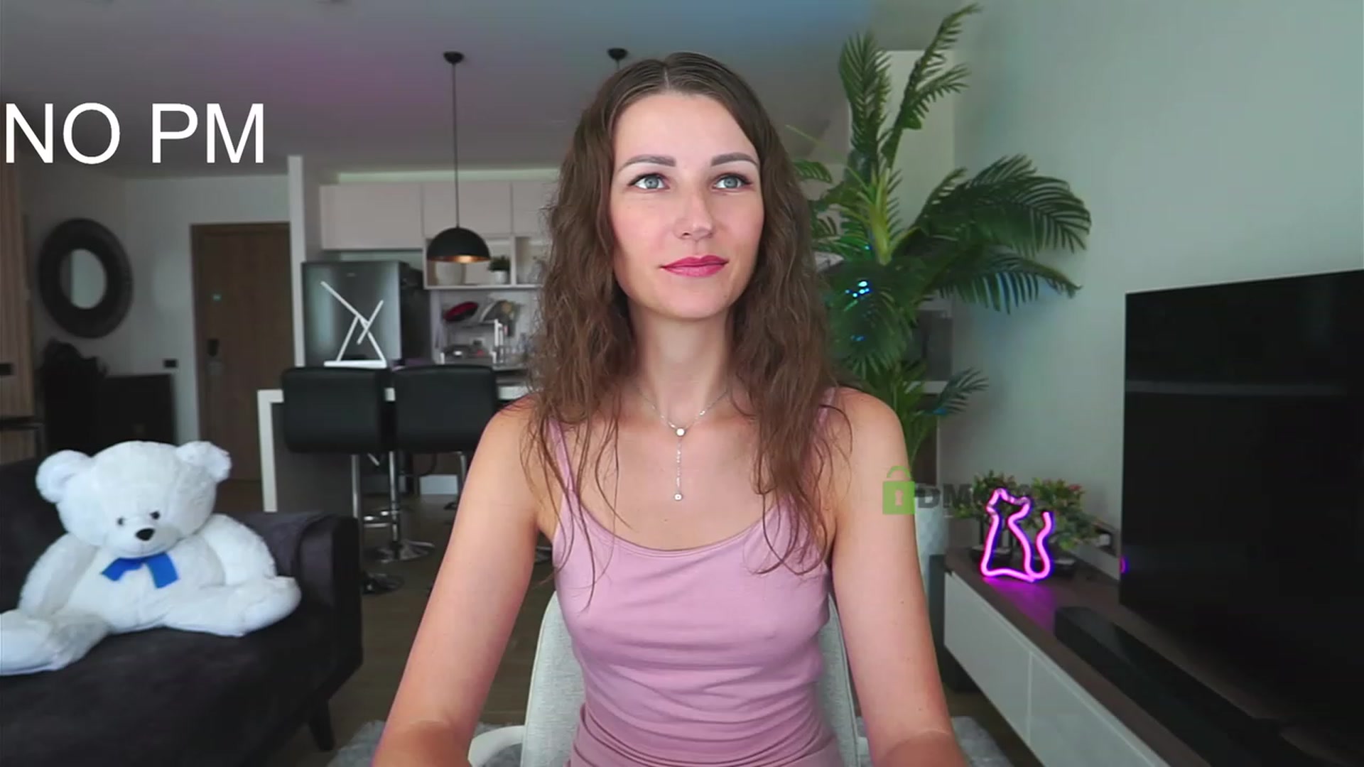 Gallery image thumbnail from Anna_Shine89's myfreecams stream on, 12/20/2022, 05:05 image 18 of 20