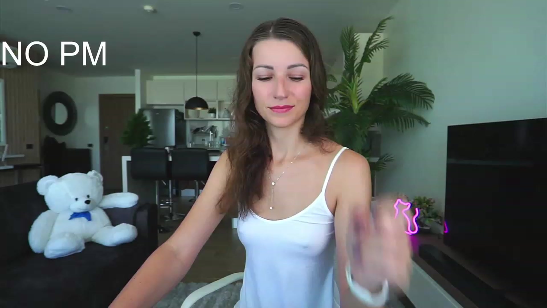 Gallery image thumbnail from Anna_Shine89's myfreecams stream on, 12/24/2022, 02:44 image 7 of 20