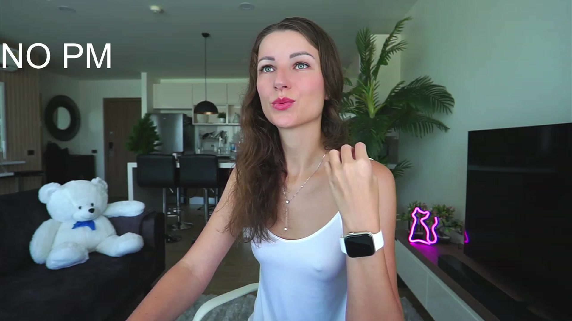 Gallery image thumbnail from Anna_Shine89's myfreecams stream on, 12/24/2022, 02:44 image 6 of 20