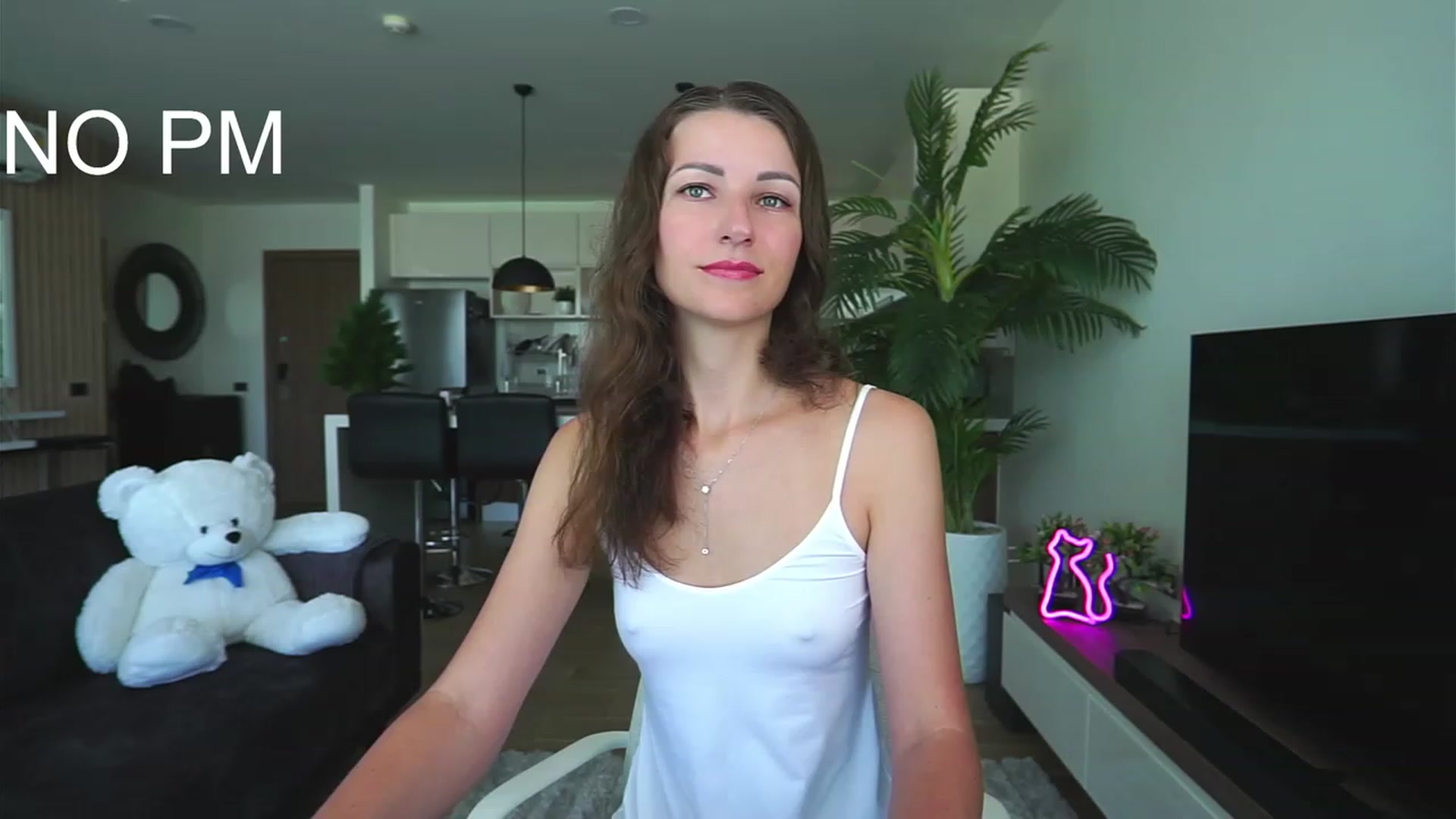 Gallery image thumbnail from Anna_Shine89's myfreecams stream on, 12/24/2022, 02:44 image 8 of 20