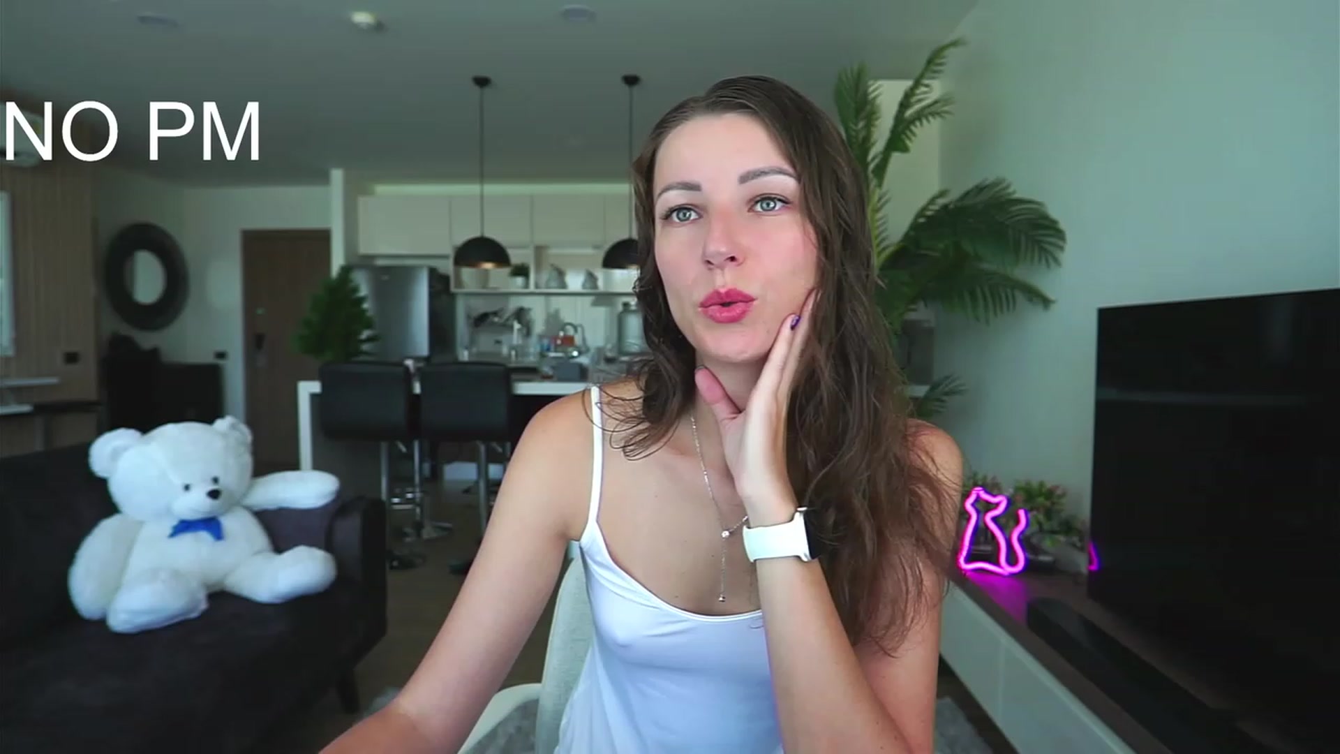 Gallery image thumbnail from Anna_Shine89's myfreecams stream on, 12/24/2022, 02:44 image 2 of 20