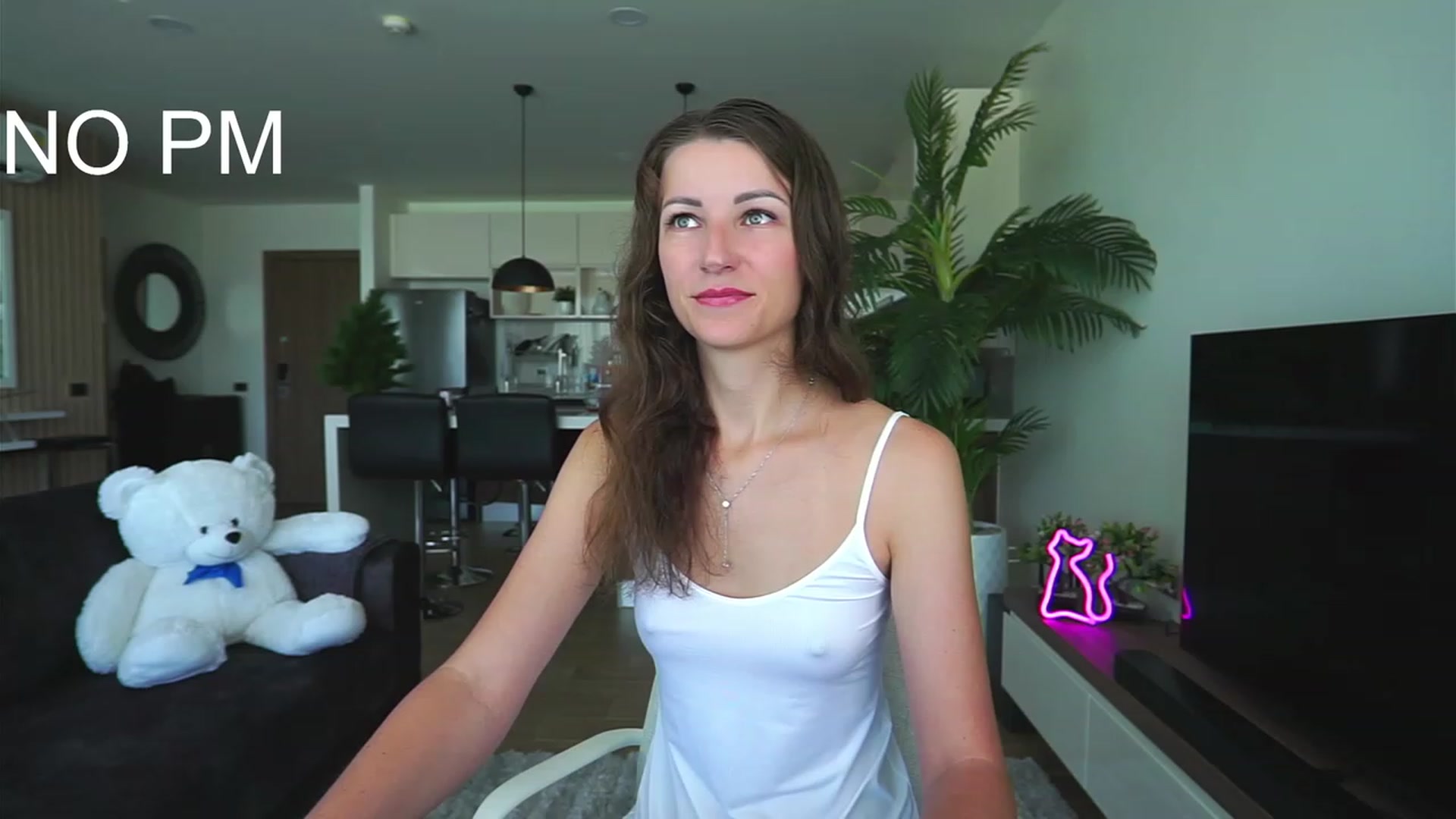 Gallery image thumbnail from Anna_Shine89's myfreecams stream on, 12/24/2022, 02:44 image 10 of 20