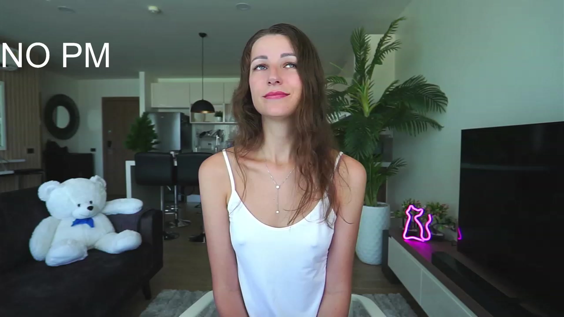 Gallery image thumbnail from Anna_Shine89's myfreecams stream on, 12/24/2022, 02:44 image 12 of 20