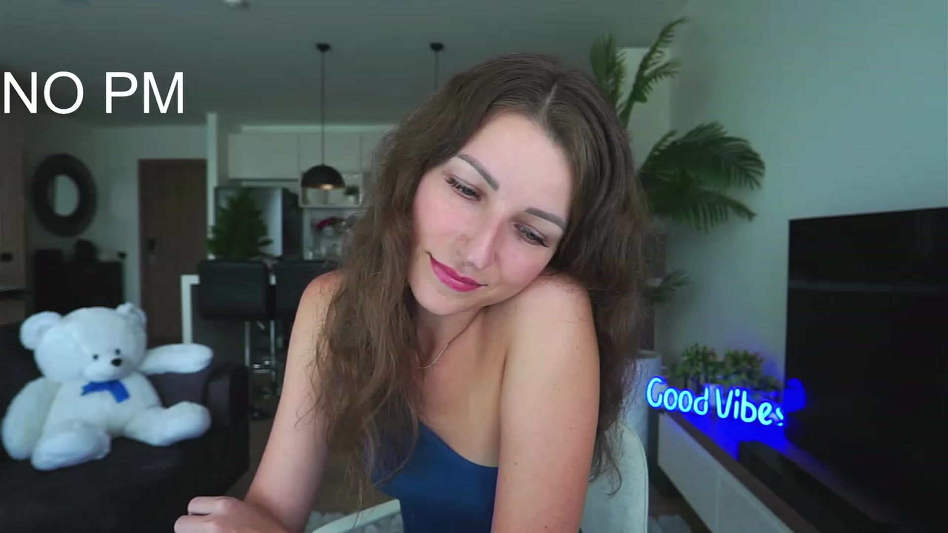 Gallery image thumbnail from Anna_Shine89's myfreecams stream on, 12/26/2022, 03:34 image 11 of 20