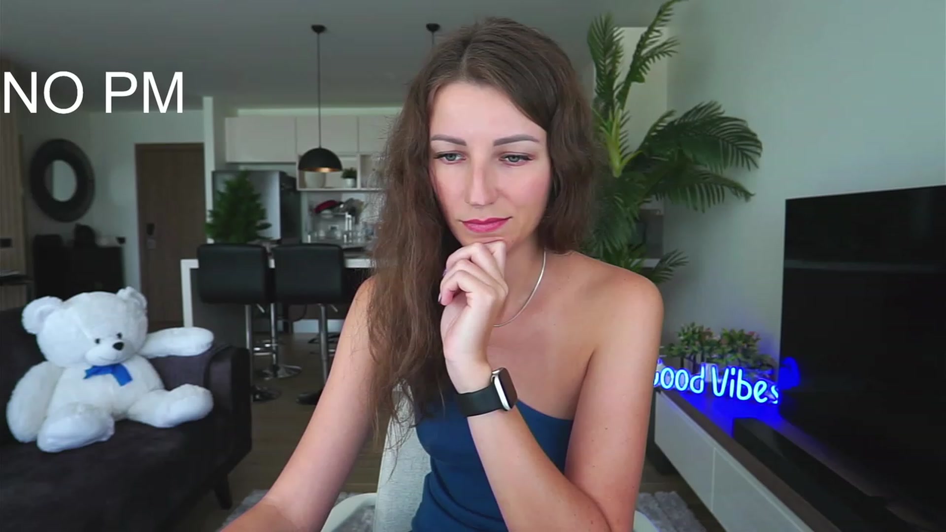 Gallery image thumbnail from Anna_Shine89's myfreecams stream on, 12/26/2022, 04:43 image 4 of 20