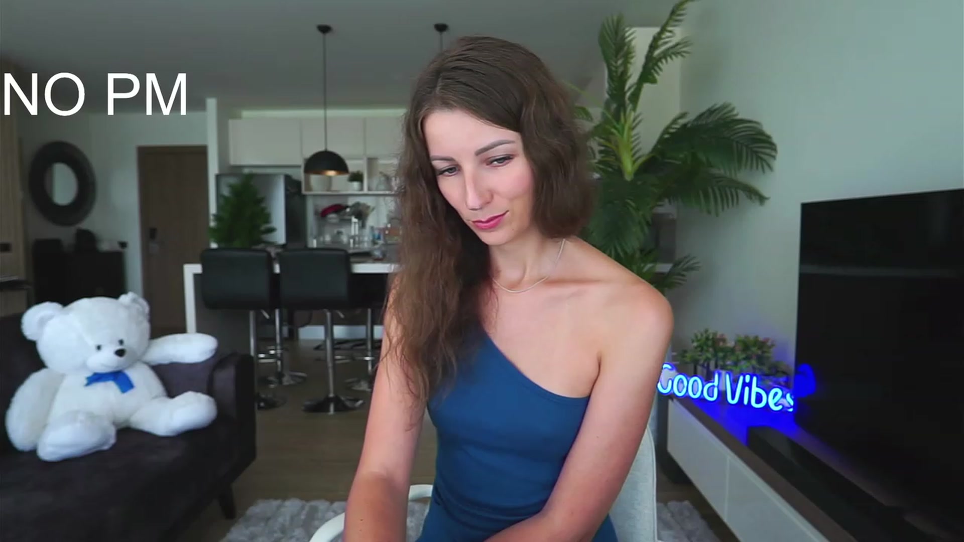 Gallery image thumbnail from Anna_Shine89's myfreecams stream on, 12/26/2022, 04:43 image 9 of 20