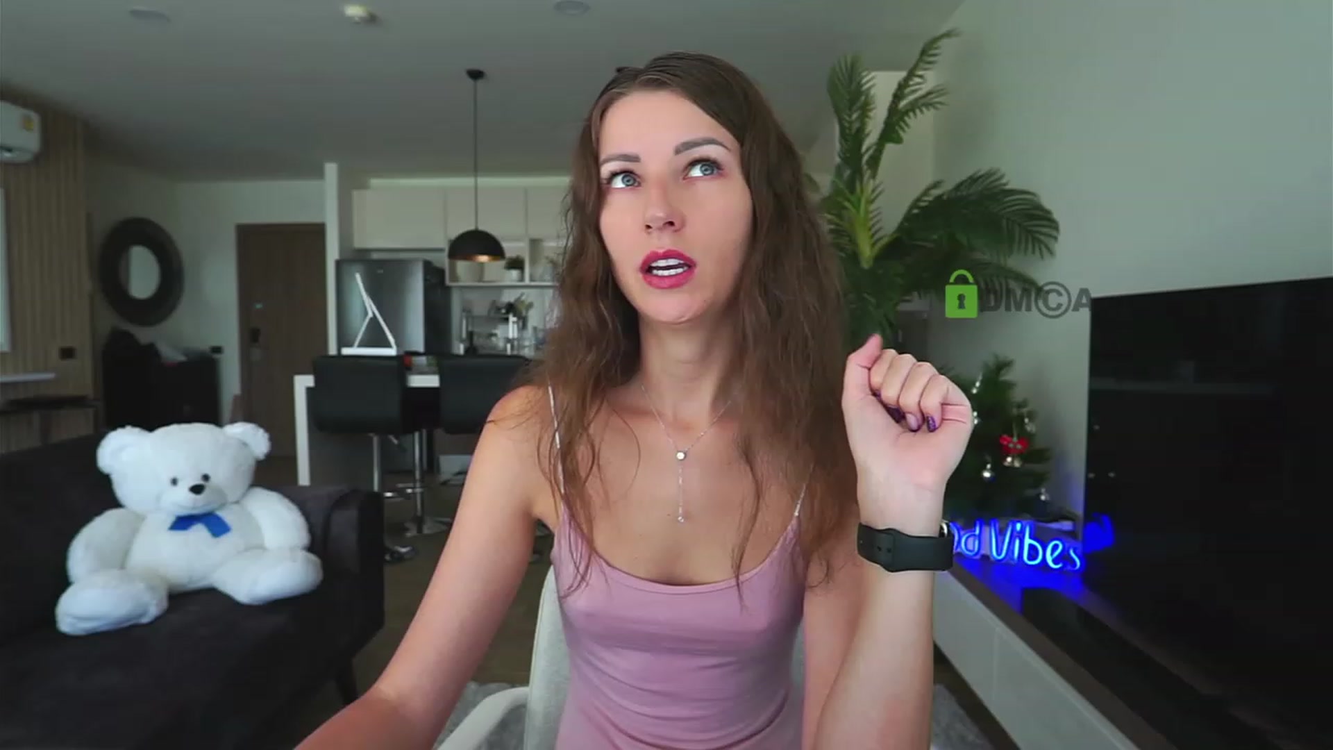 Gallery image thumbnail from Anna_Shine89's myfreecams stream on, 01/06/2023, 08:16 image 1 of 20