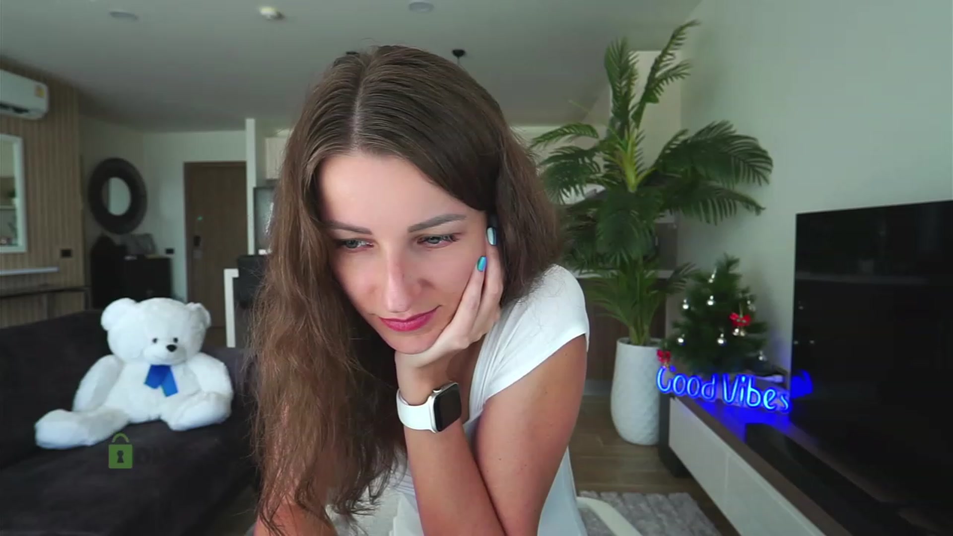 Gallery image thumbnail from Anna_Shine89's myfreecams stream on, 01/12/2023, 07:51 image 19 of 20