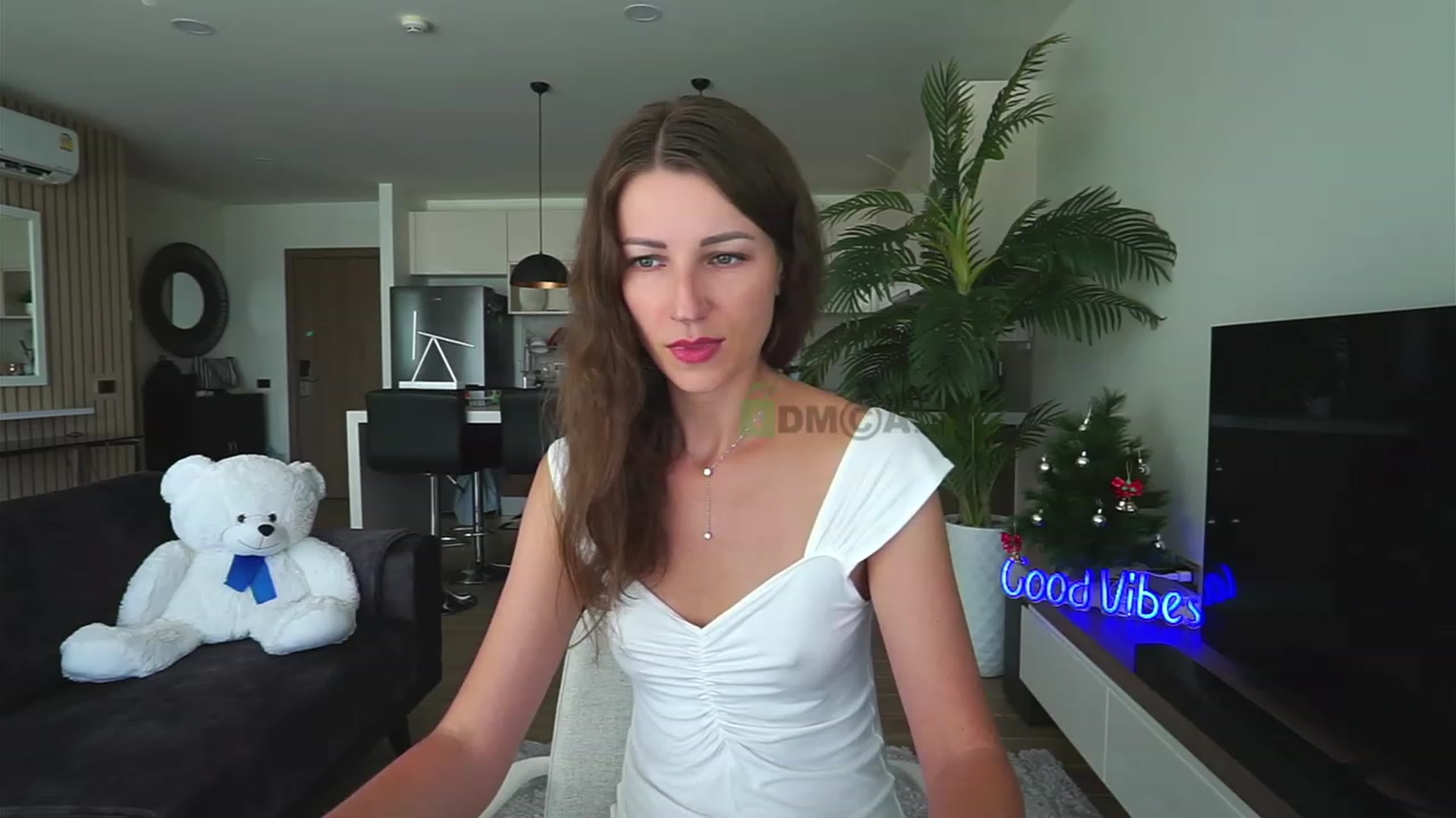 Gallery image thumbnail from Anna_Shine89's myfreecams stream on, 01/12/2023, 07:51 image 14 of 20