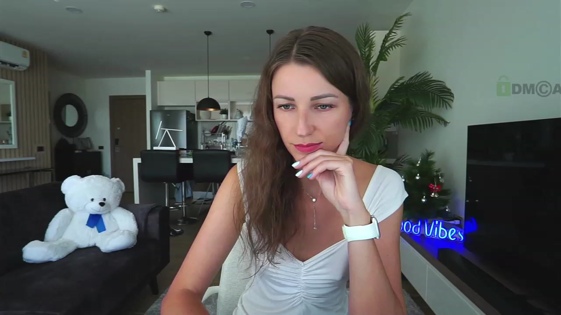 Gallery image thumbnail from Anna_Shine89's myfreecams stream on, 01/12/2023, 07:51 image 1 of 20
