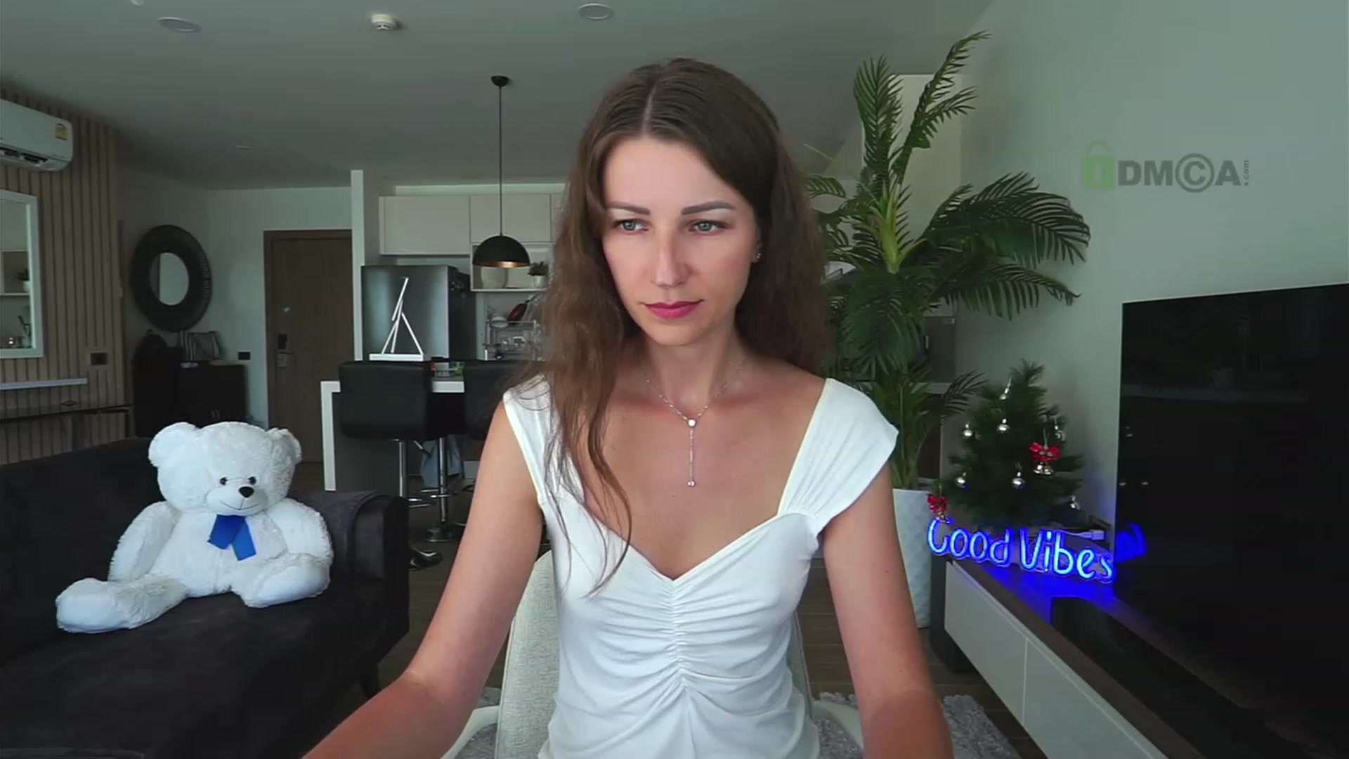 Gallery image thumbnail from Anna_Shine89's myfreecams stream on, 01/12/2023, 07:51 image 9 of 20