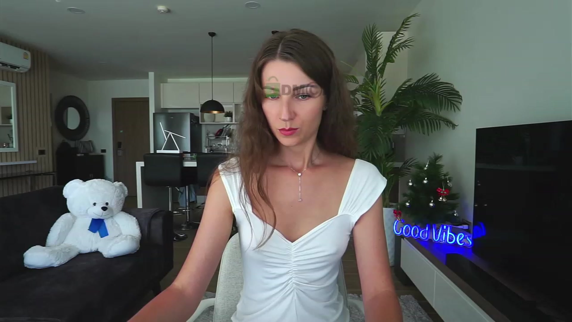 Gallery image thumbnail from Anna_Shine89's myfreecams stream on, 01/12/2023, 07:51 image 10 of 20
